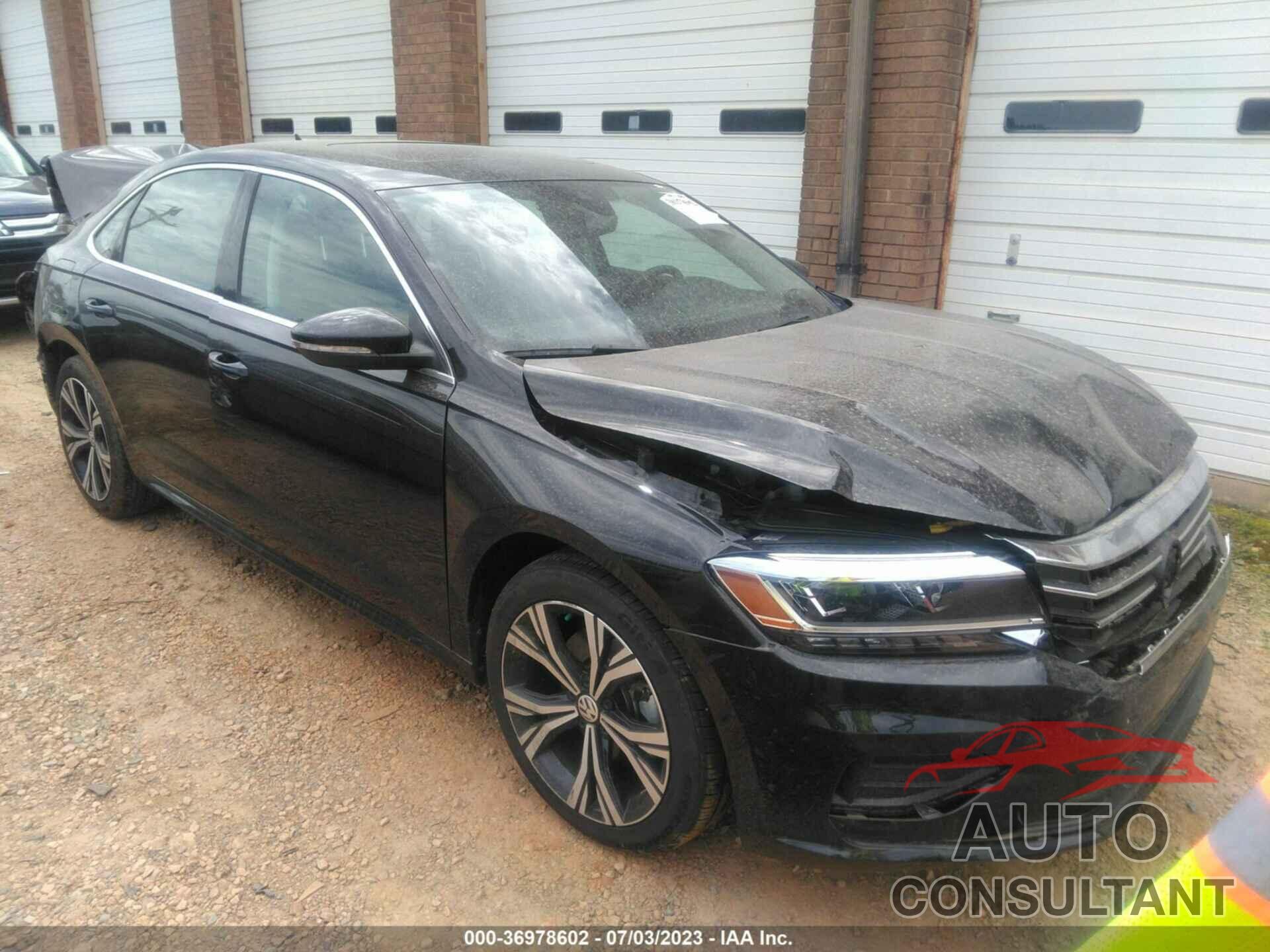 VOLKSWAGEN PASSAT 2021 - 1VWSA7A30MC016143