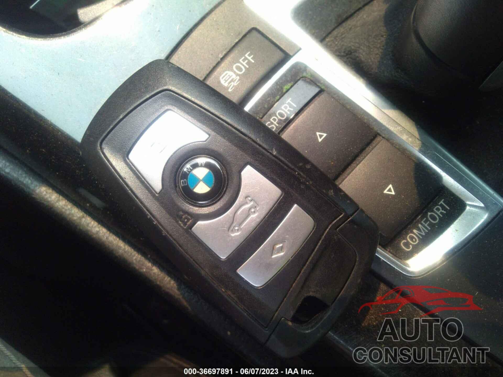 BMW M6 2015 - WBSLZ9C57FD651313