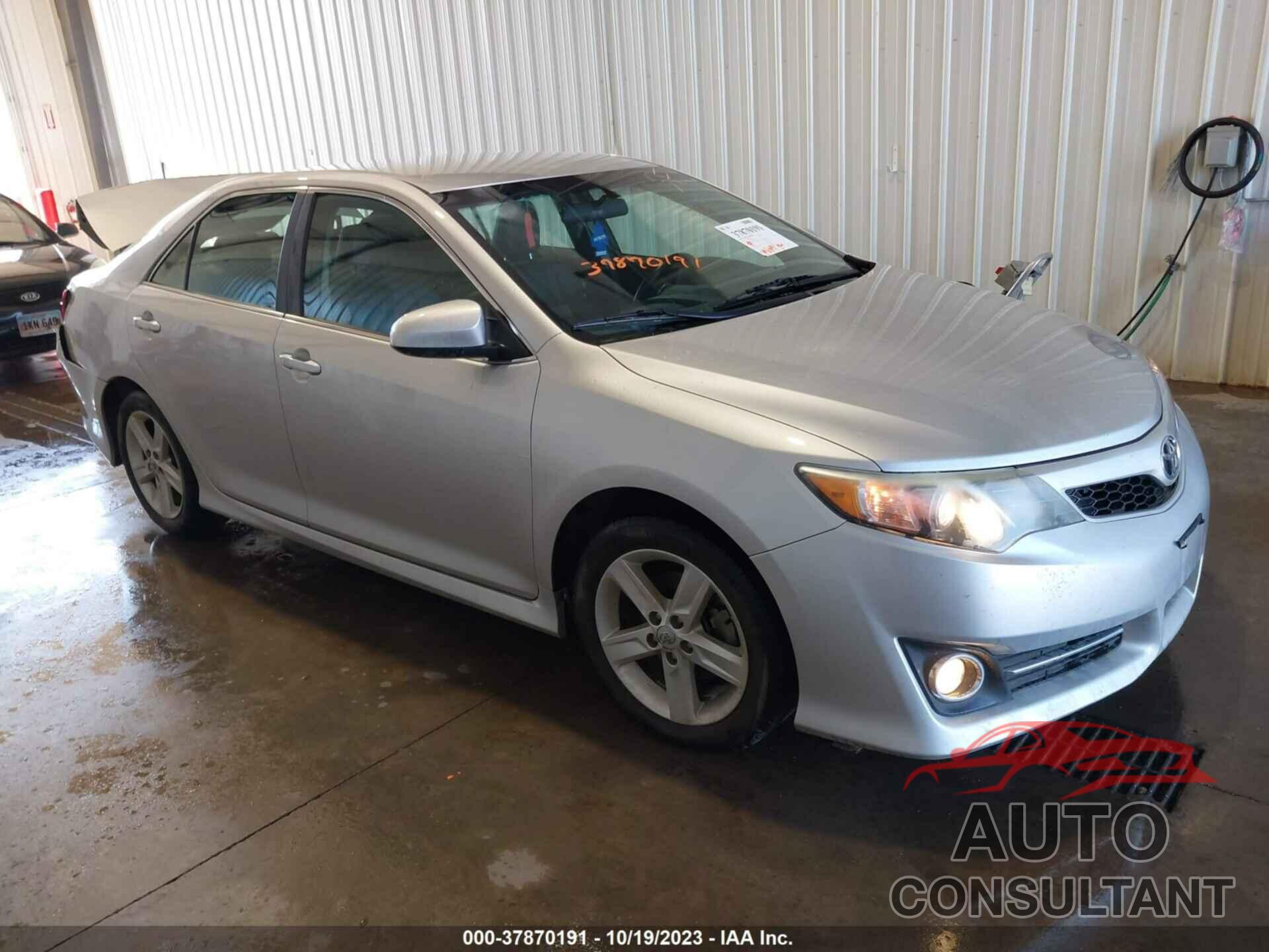 TOYOTA CAMRY 2013 - 4T1BF1FK4DU268663