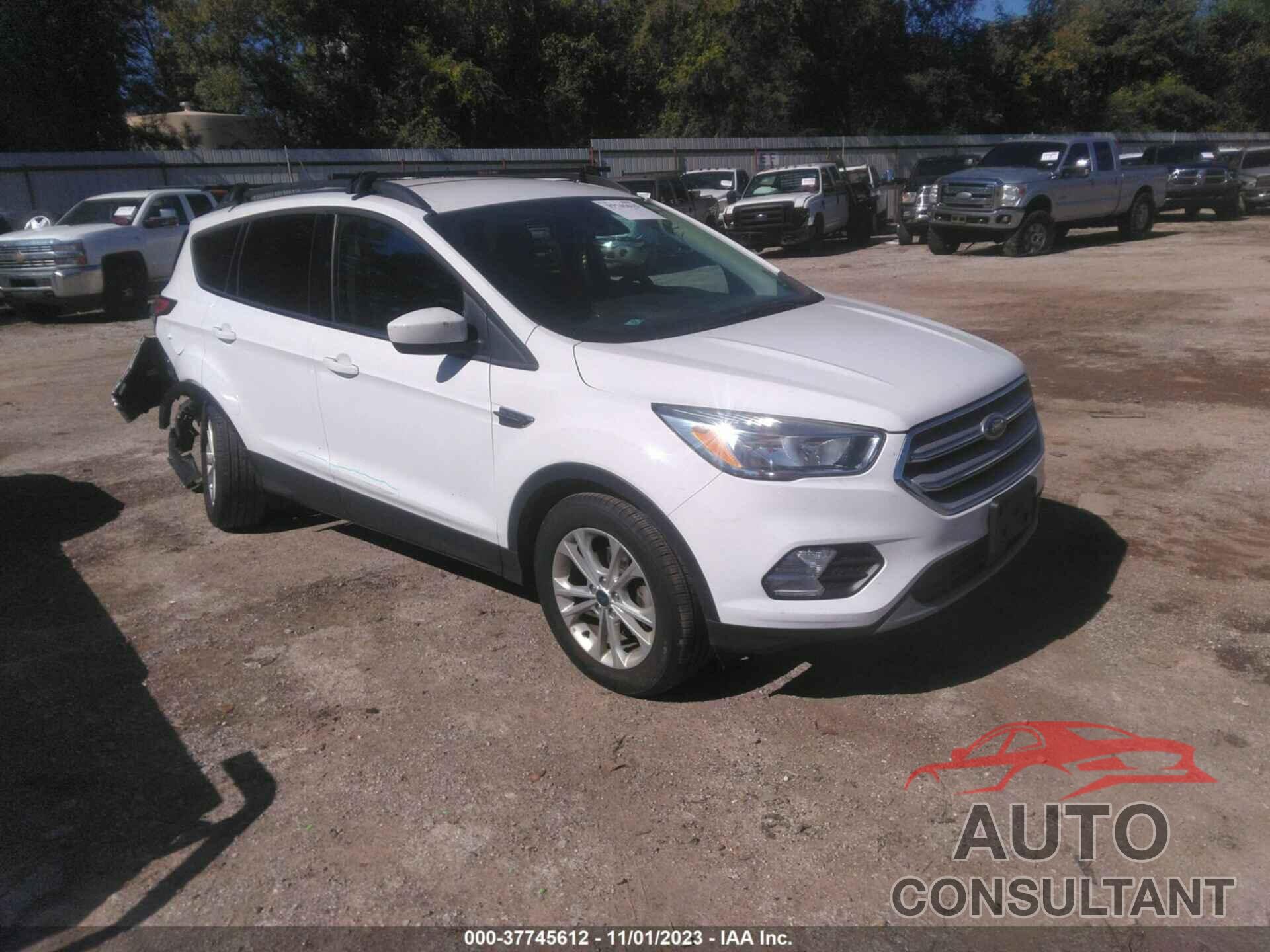 FORD ESCAPE 2018 - 1FMCU0GD8JUA38544