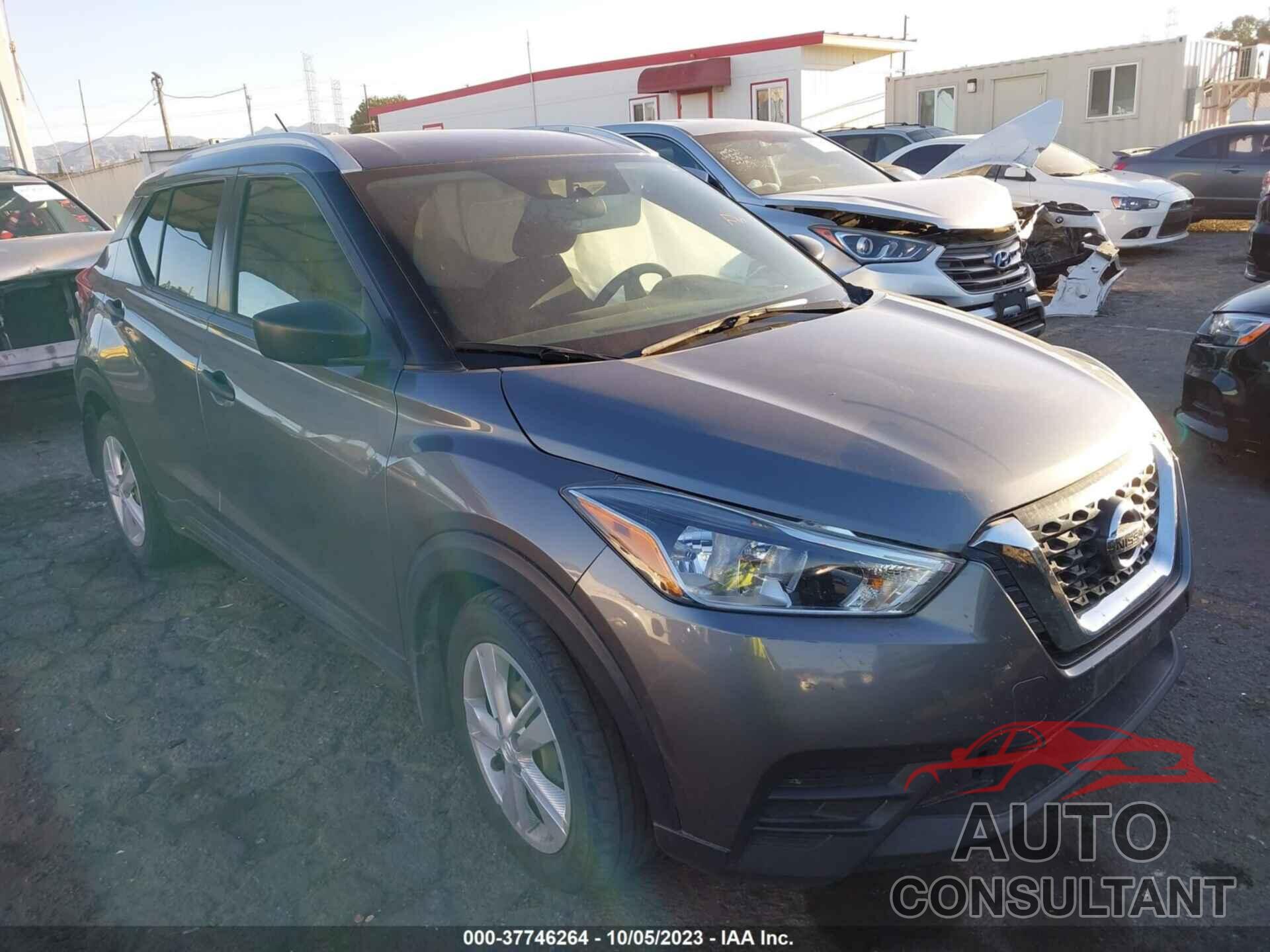 NISSAN KICKS 2018 - 3N1CP5CU5JL530749