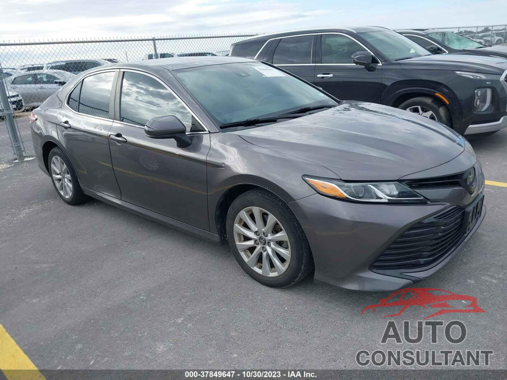 TOYOTA CAMRY 2019 - 4T1B11HK6KU175443