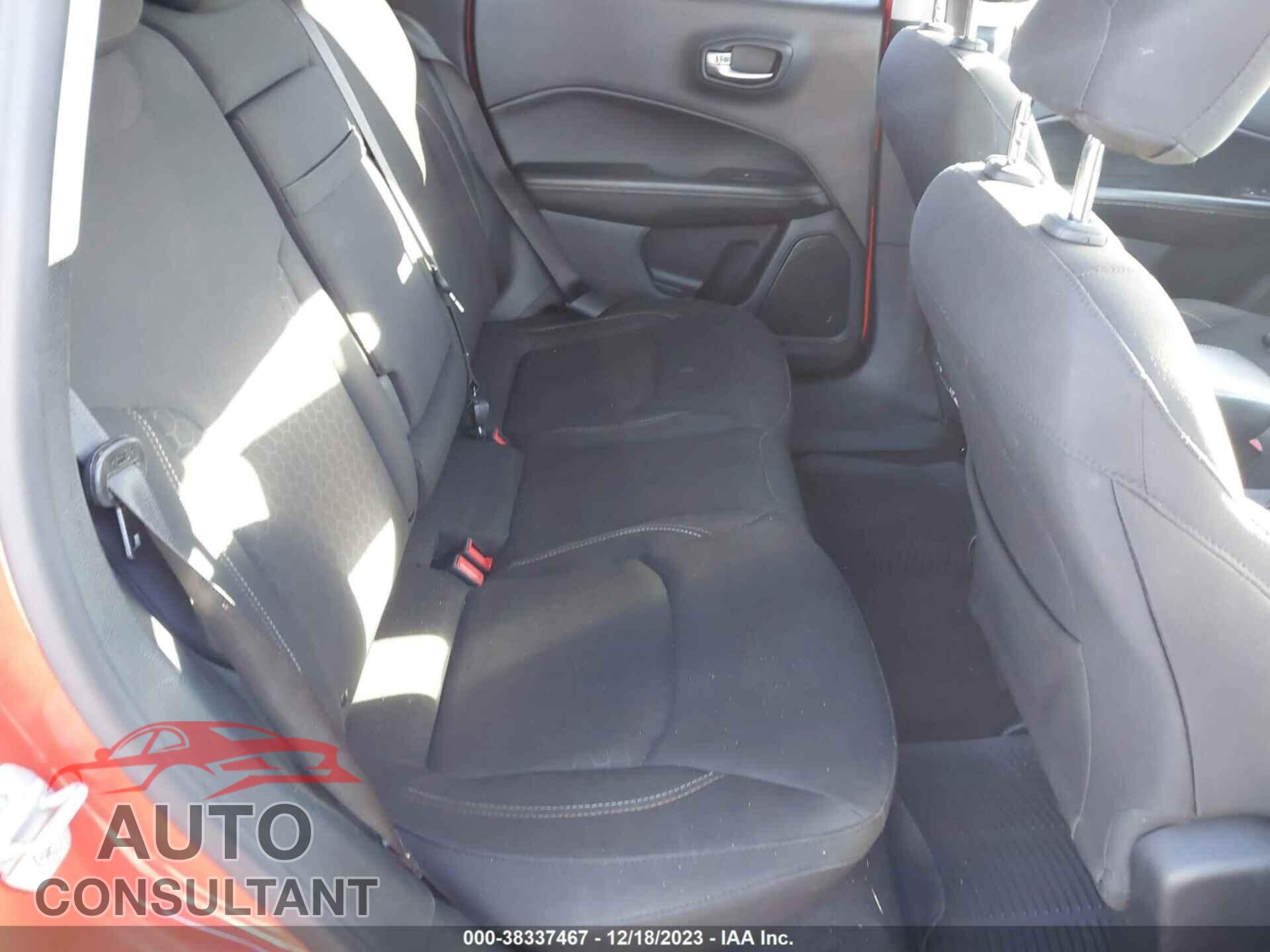 JEEP COMPASS 2017 - 3C4NJCAB6HT690694