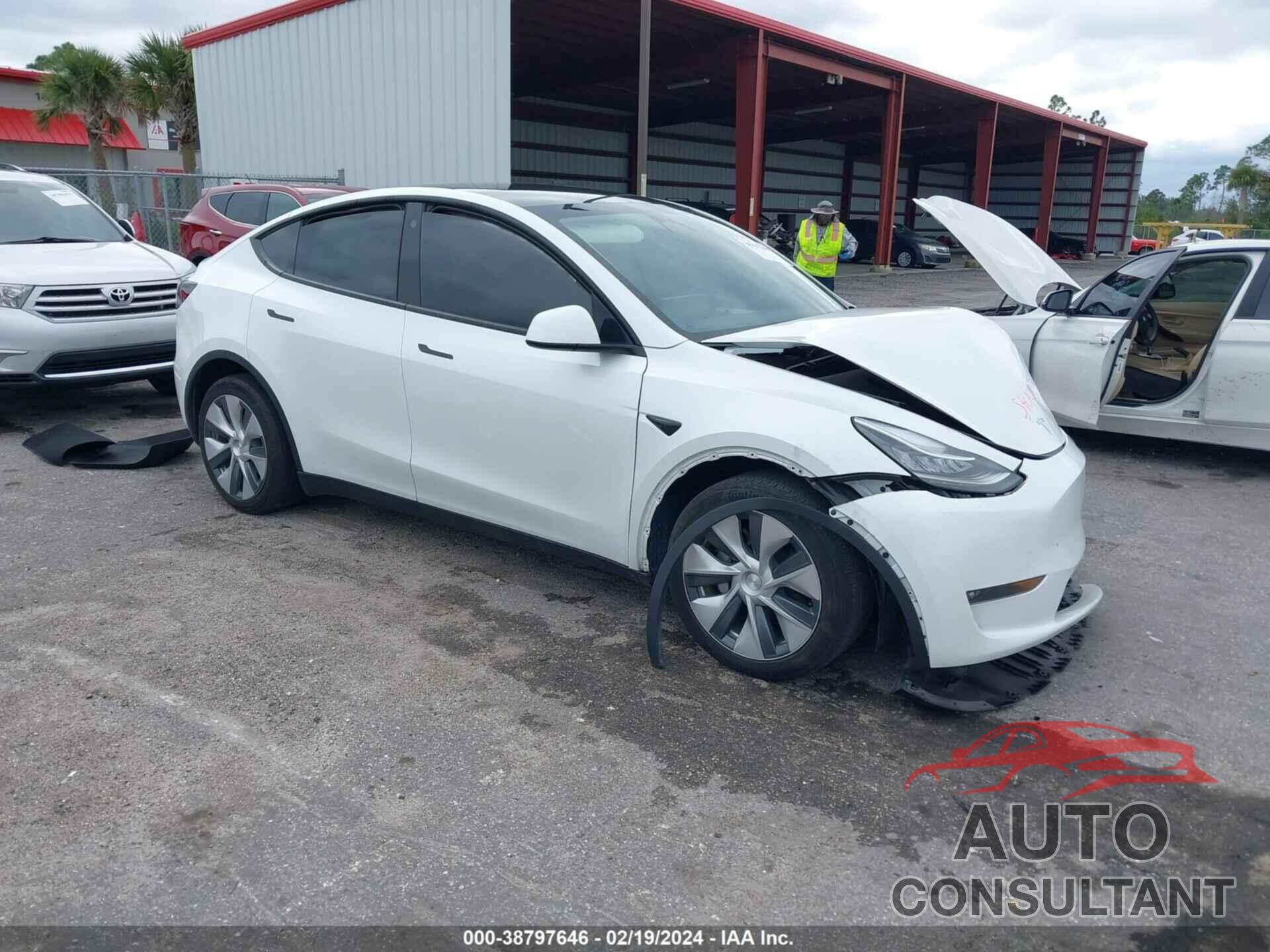 TESLA MODEL Y 2023 - 7SAYGDEE1PF612426