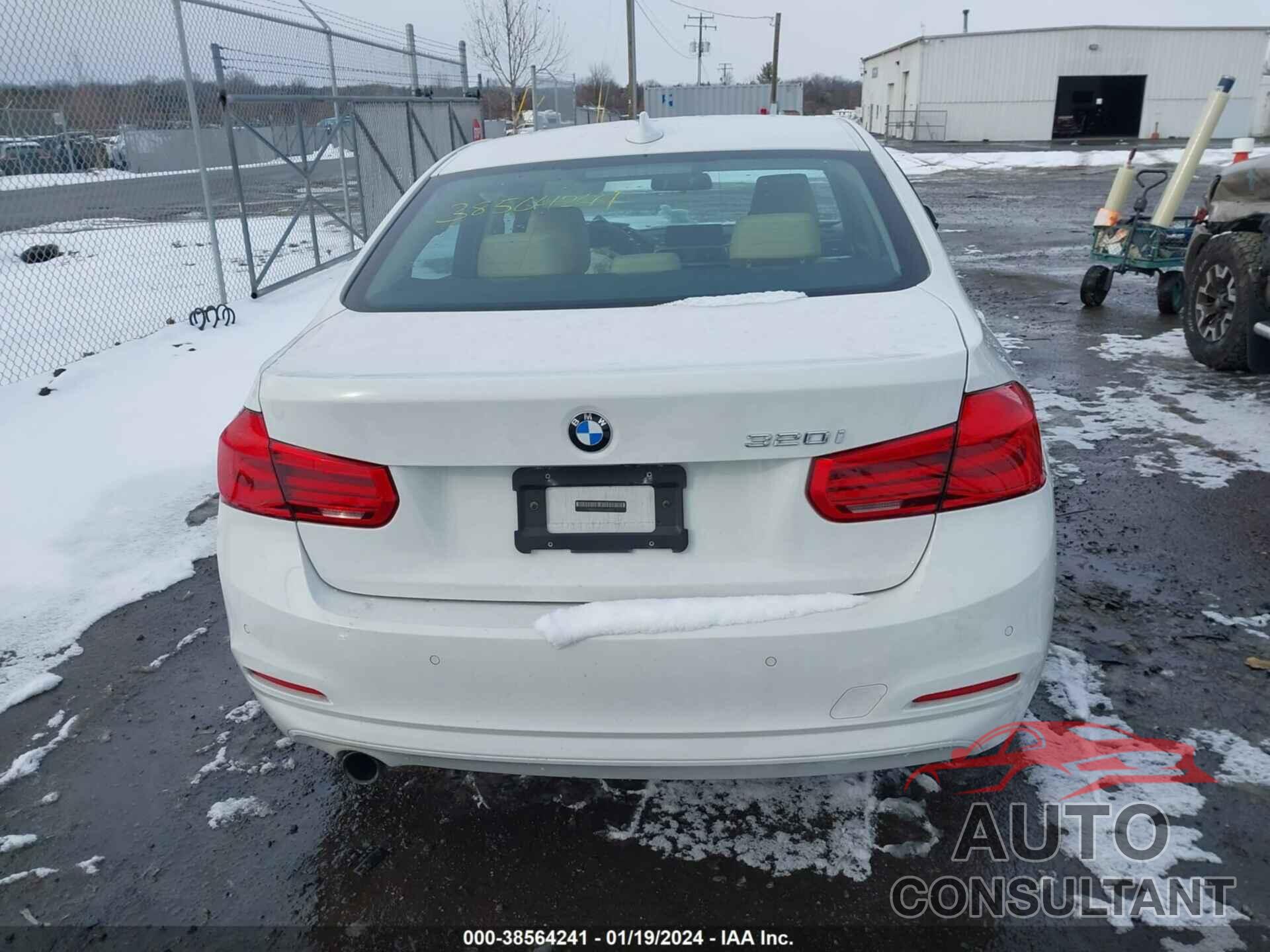 BMW 320I 2017 - WBA8E1G37HNU16326