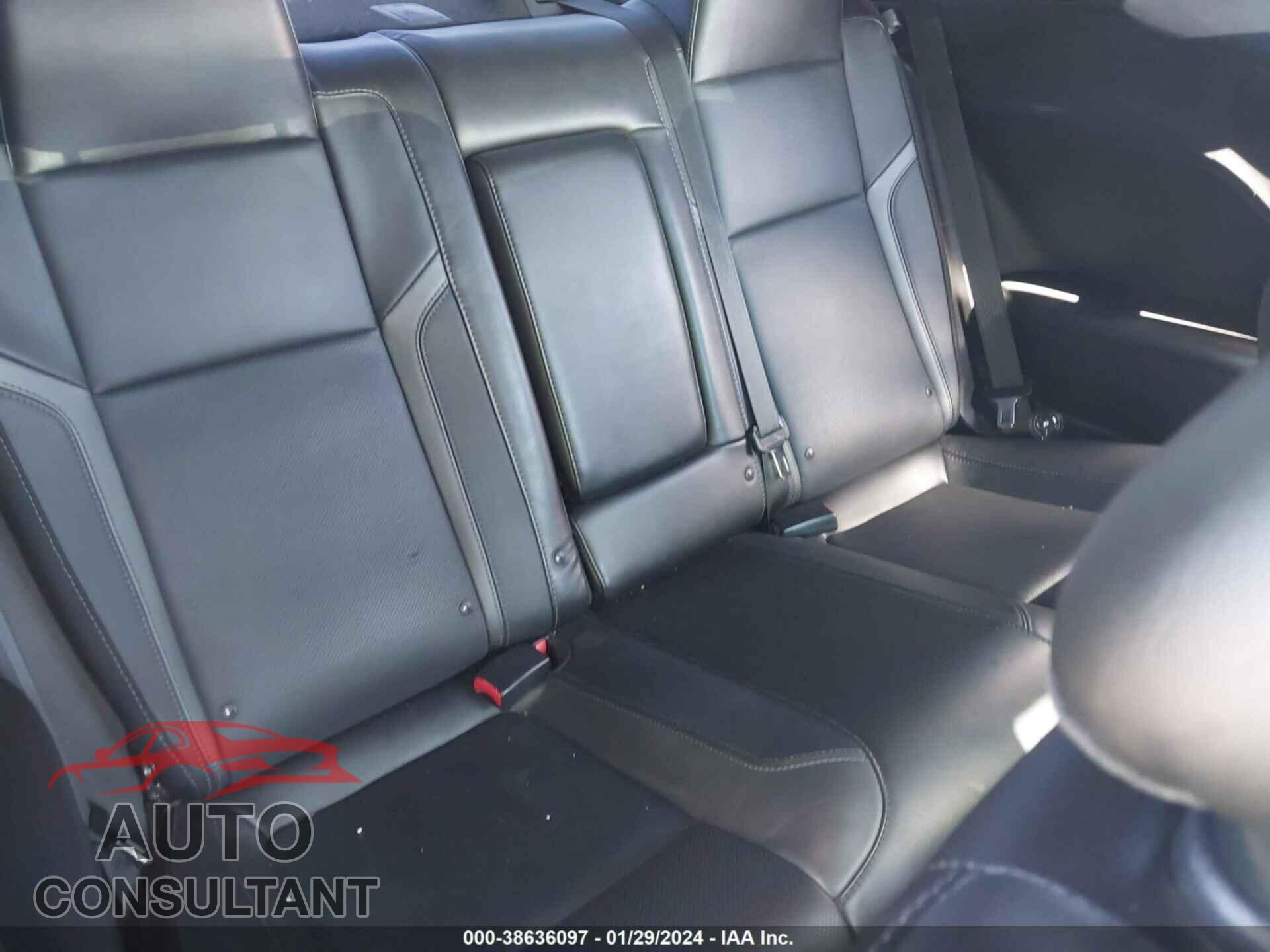 DODGE CHALLENGER 2018 - 2C3CDZAG4JH110973