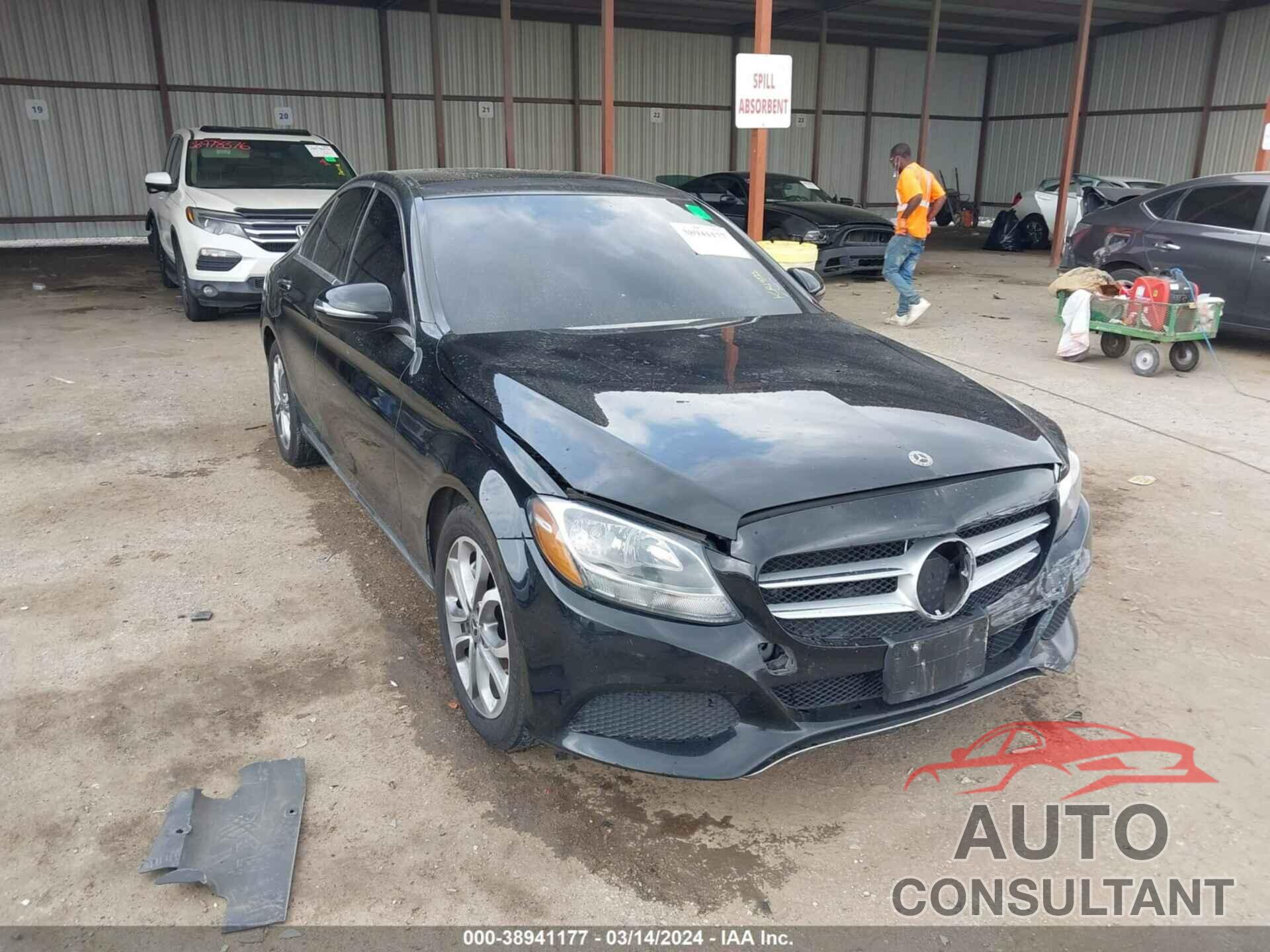 MERCEDES-BENZ C 300 2018 - 55SWF4JB9JU235563