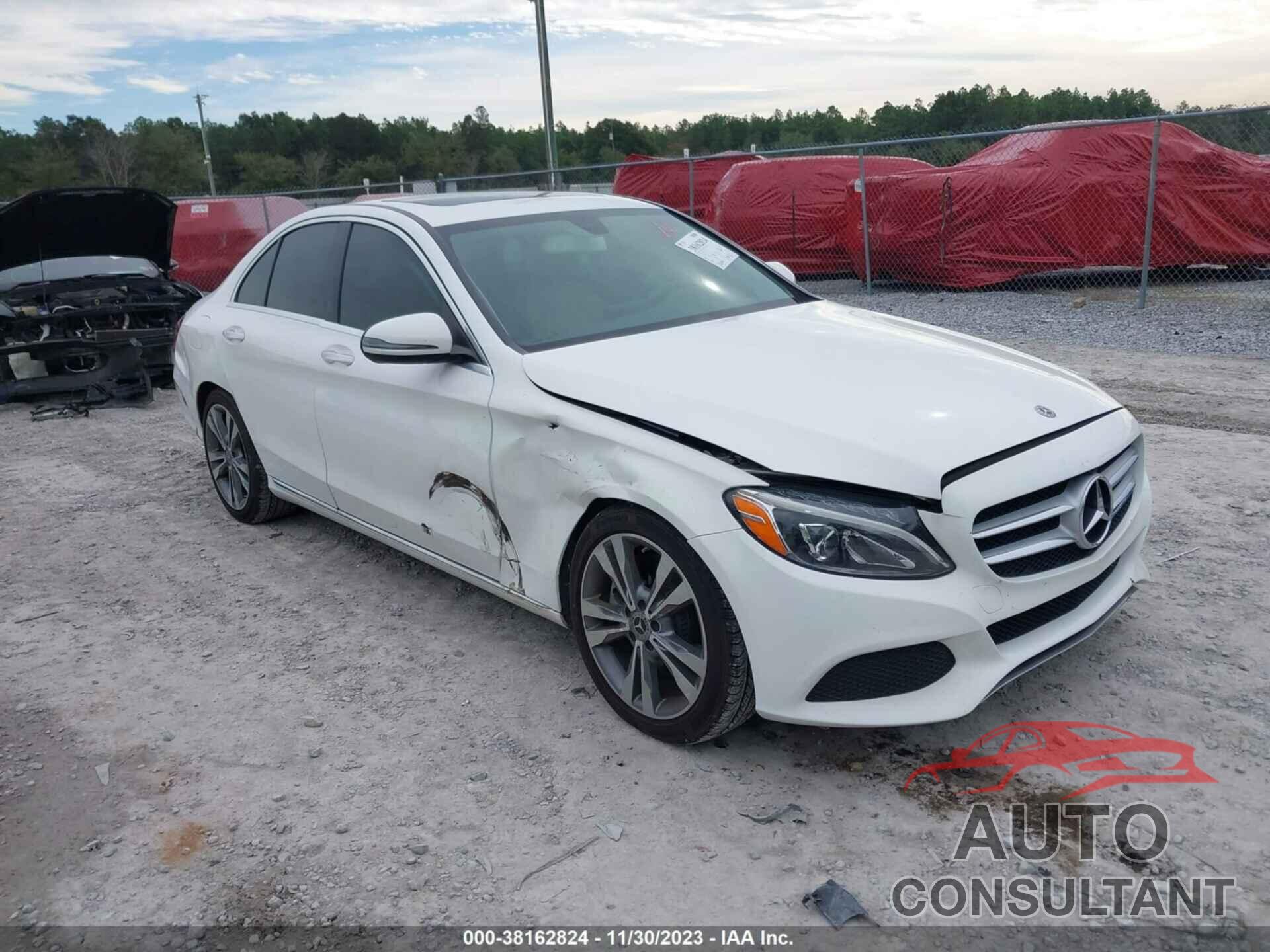 MERCEDES-BENZ C 300 2018 - 55SWF4JB3JU275752