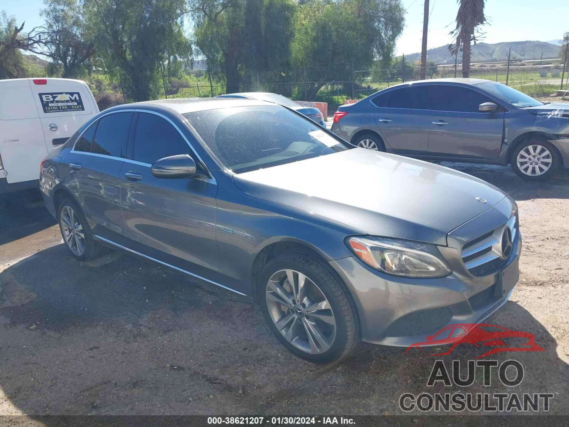 MERCEDES-BENZ C 350E 2018 - 55SWF4HB3JU241123