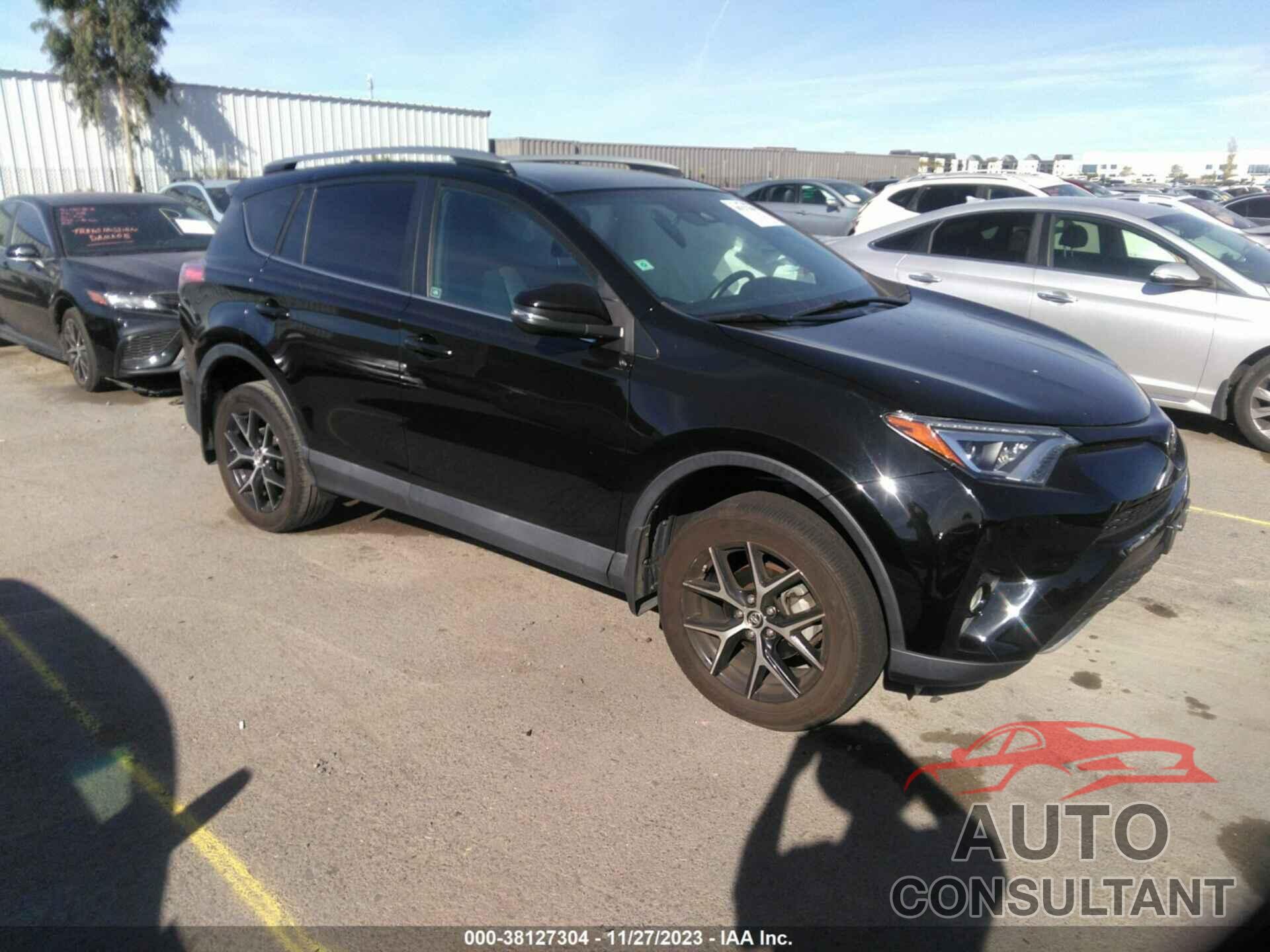 TOYOTA RAV4 2018 - 2T3NFREV3JW486202