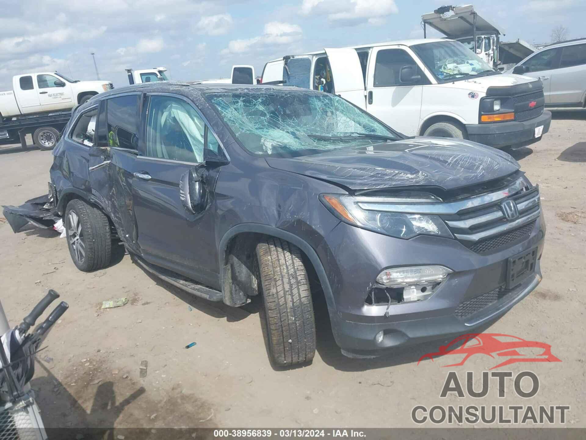 HONDA PILOT 2018 - 5FNYF6H07JB051751