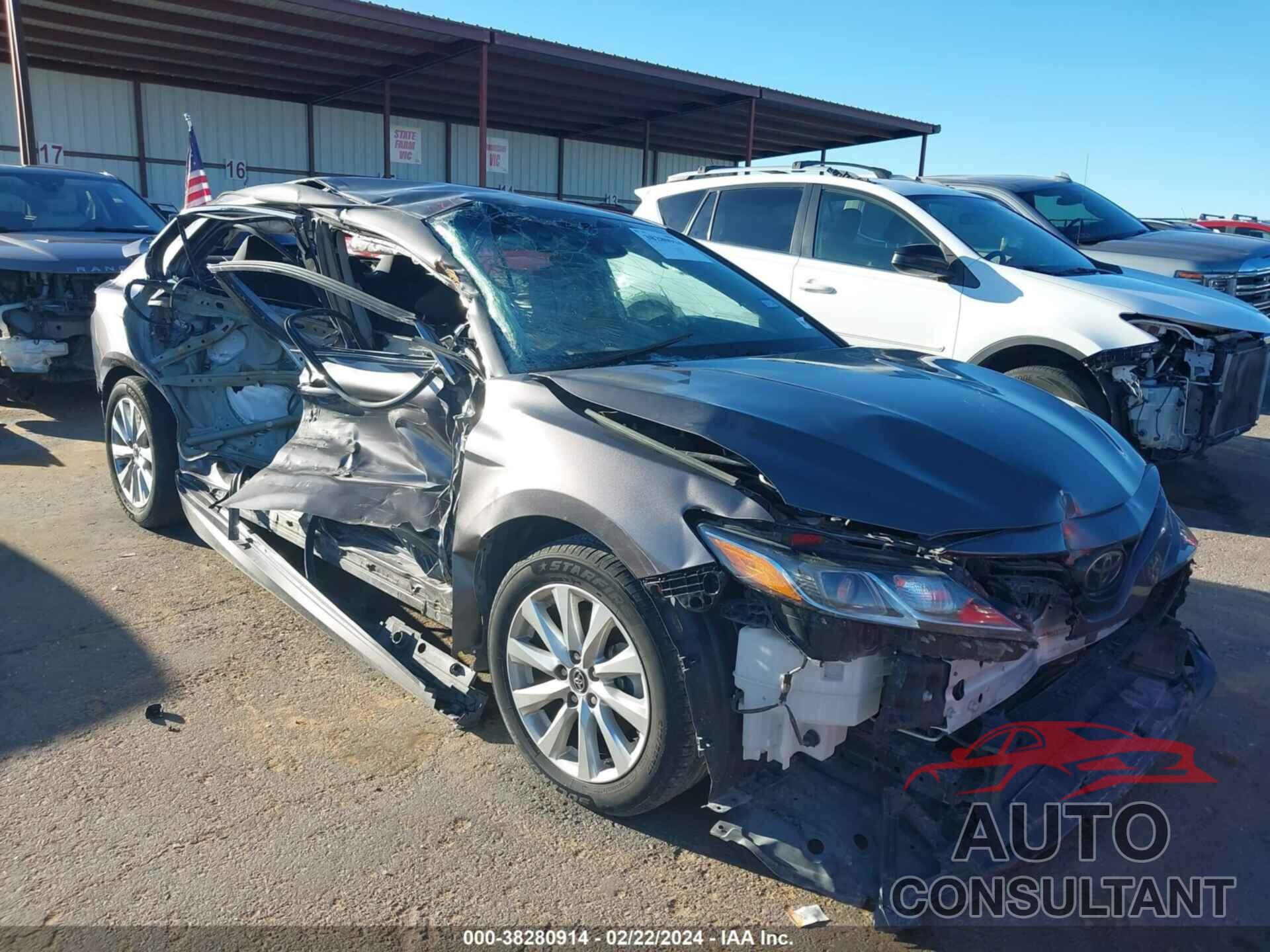 TOYOTA CAMRY 2020 - 4T1C11AKXLU344475