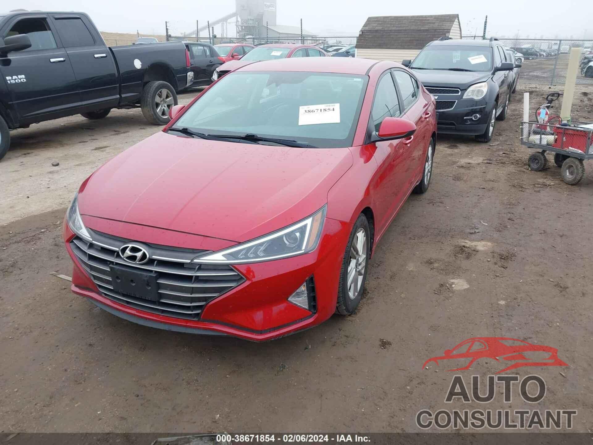 HYUNDAI ELANTRA 2020 - 5NPD84LF2LH509175