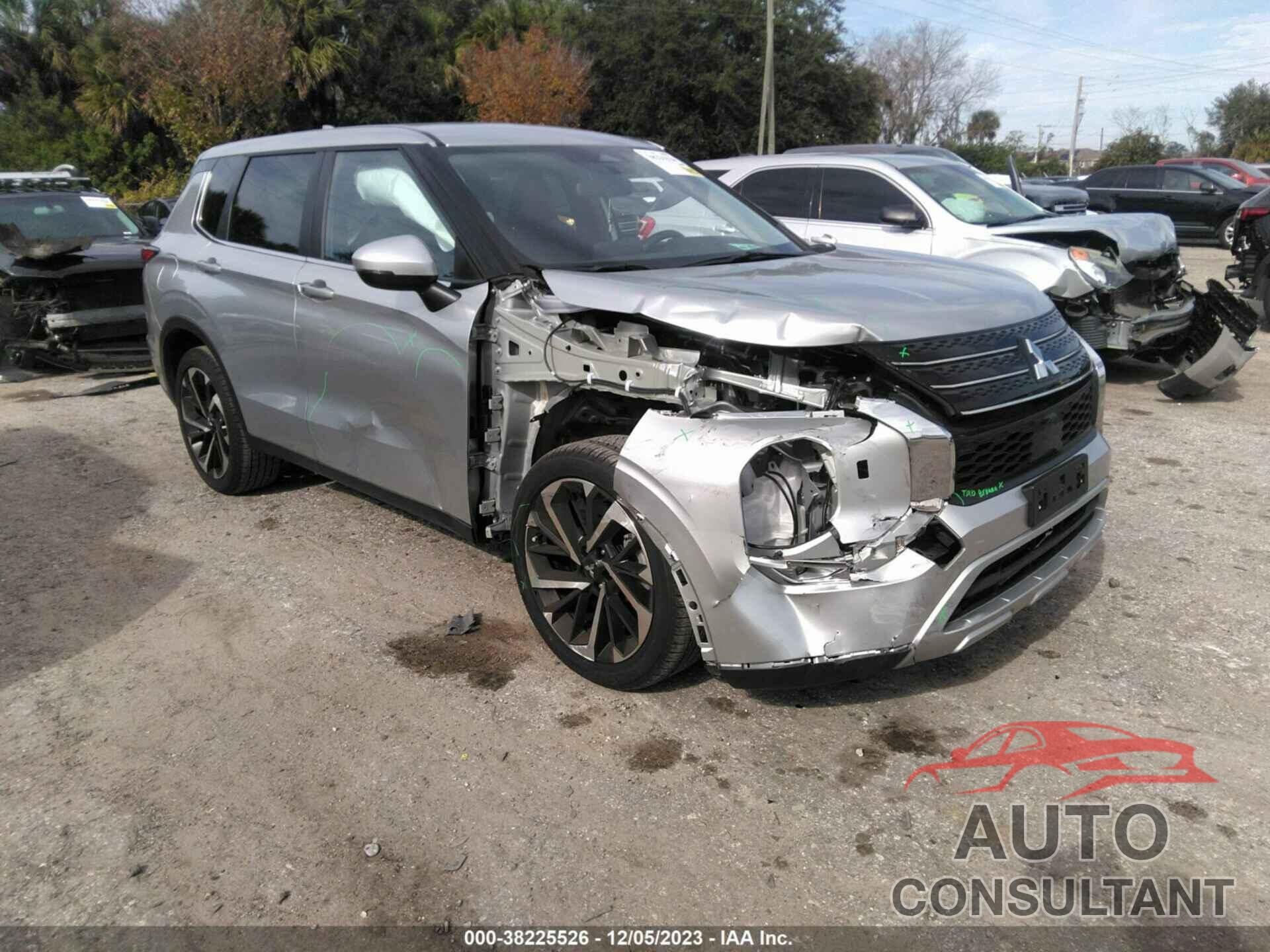 MITSUBISHI OUTLANDER 2023 - JA4J4UA82PZ026748