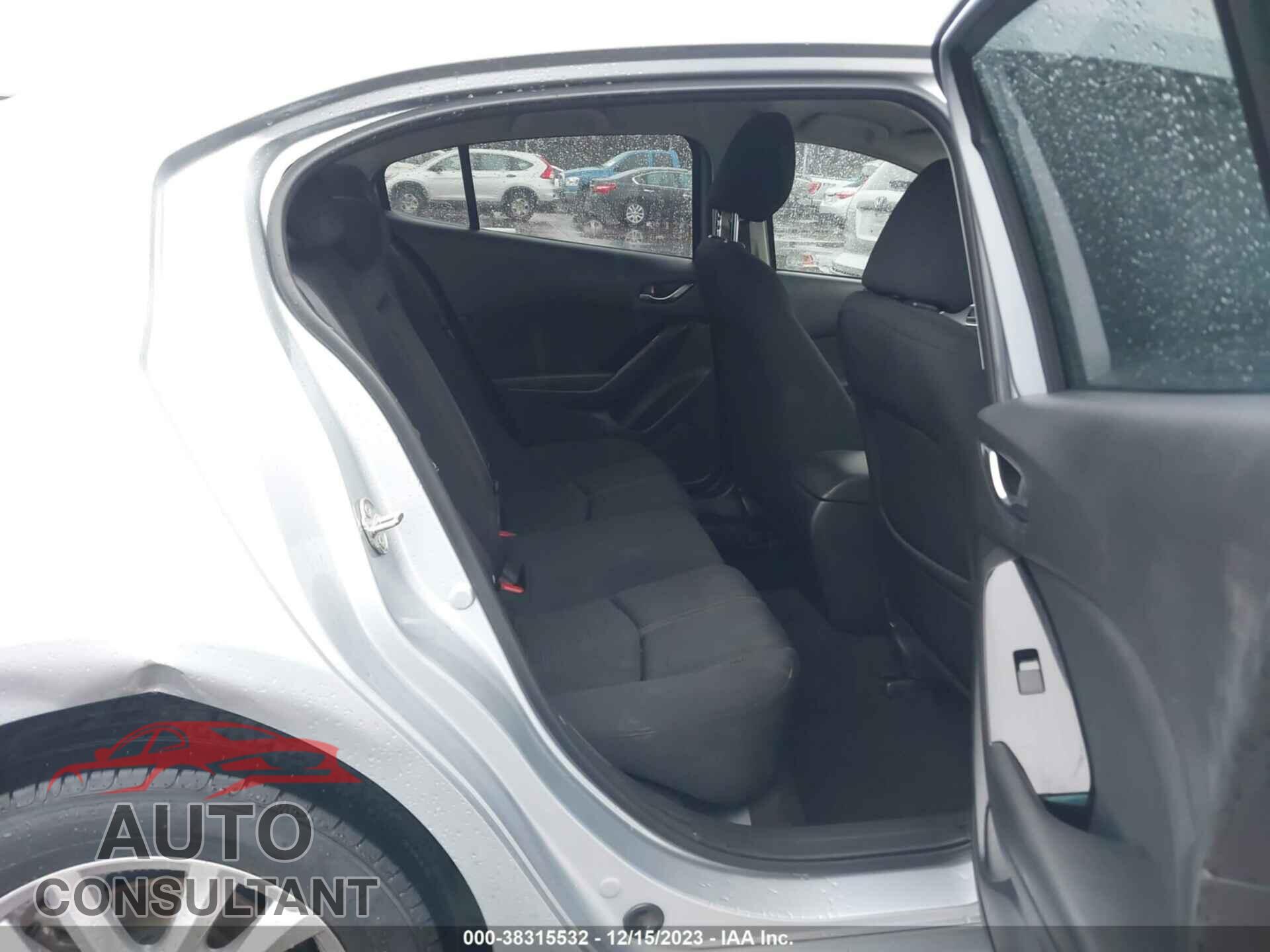 MAZDA MAZDA3 2017 - 3MZBN1U76HM106529
