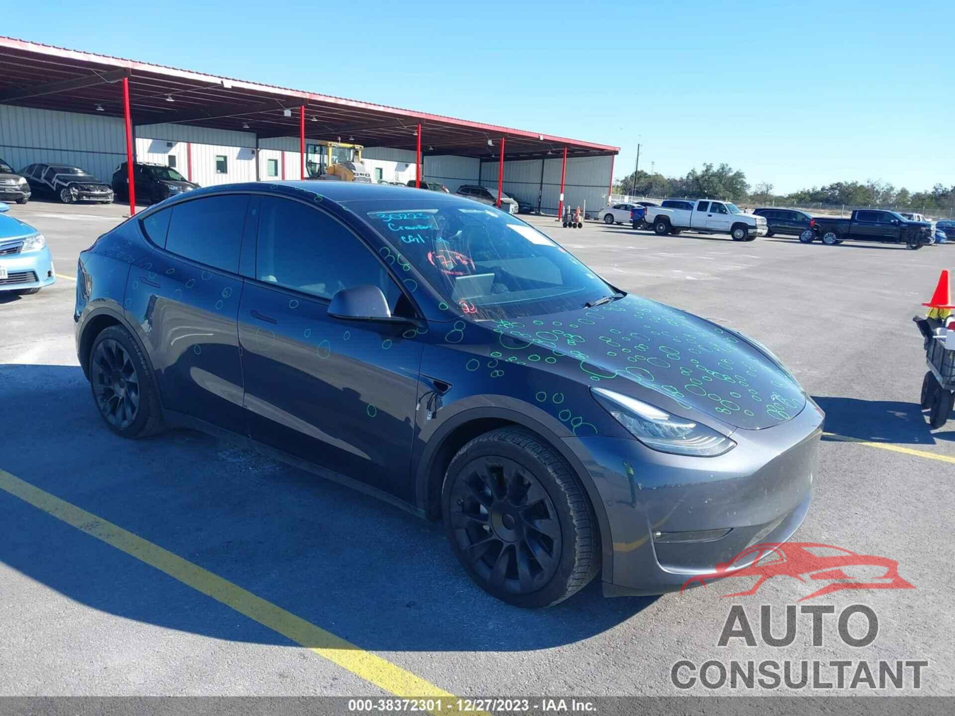 TESLA MODEL Y 2021 - 5YJYGDEE2MF254391