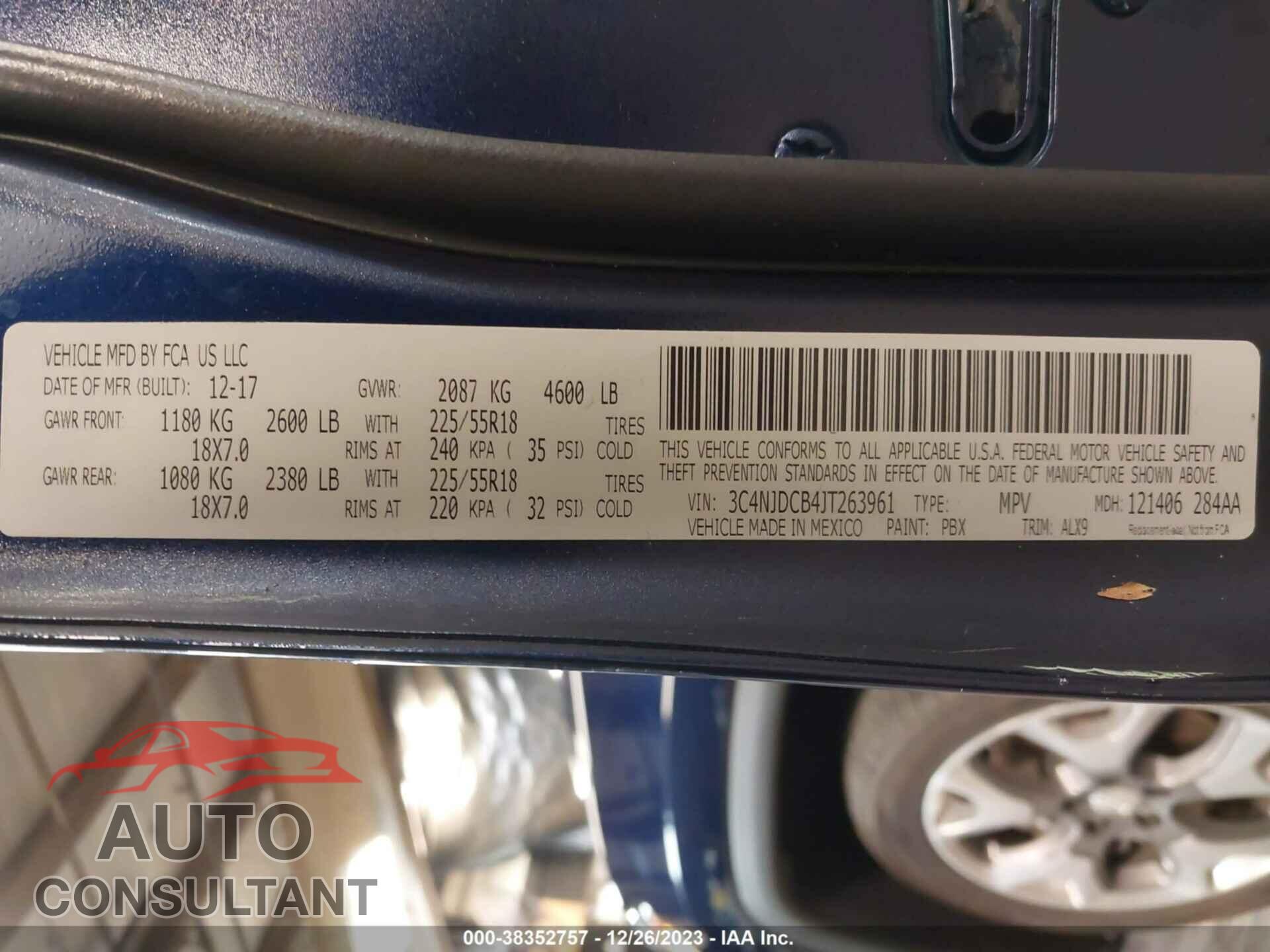 JEEP COMPASS 2018 - 3C4NJDCB4JT263961