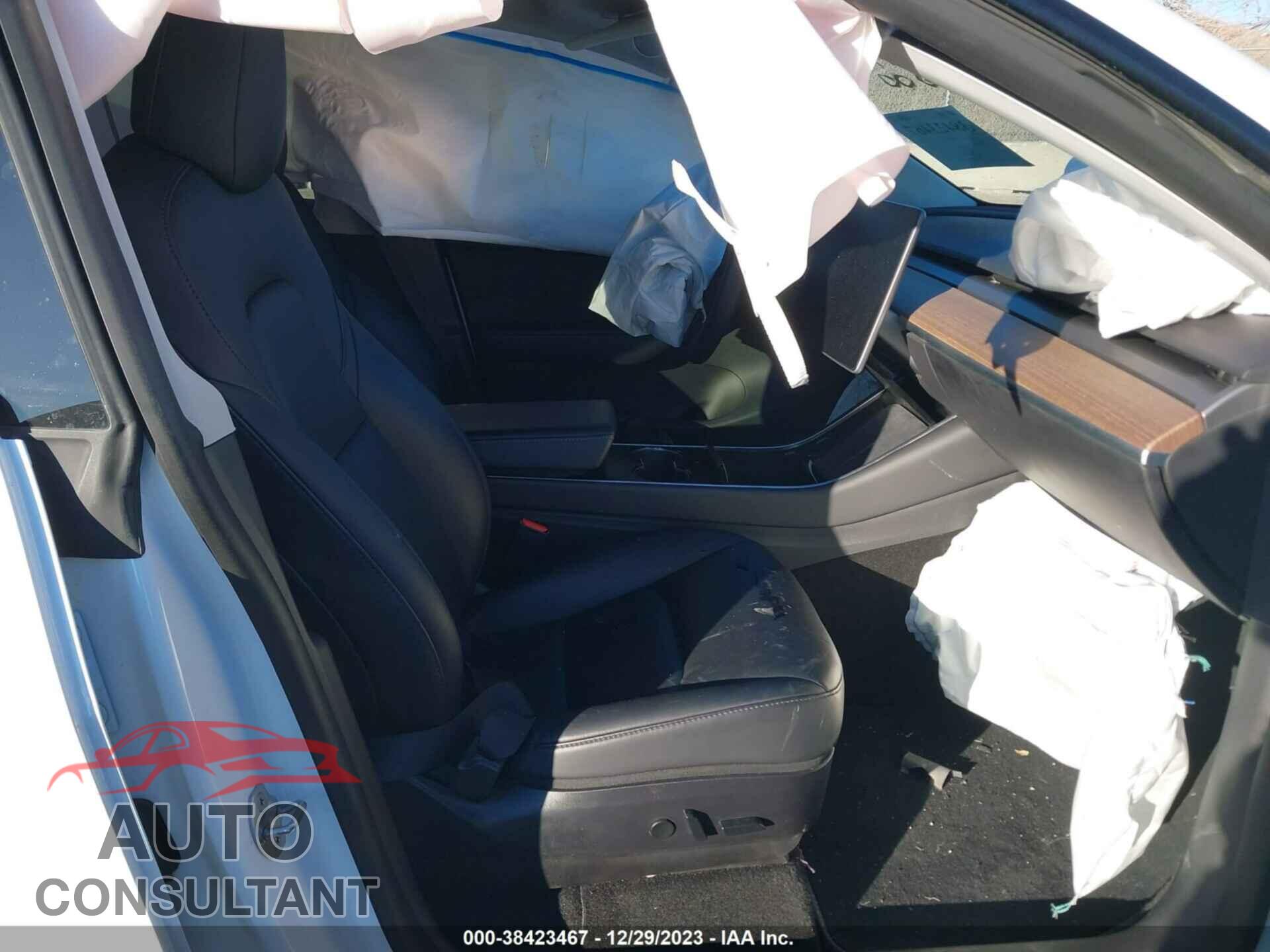 TESLA MODEL Y 2020 - 5YJYGDEE6LF045010