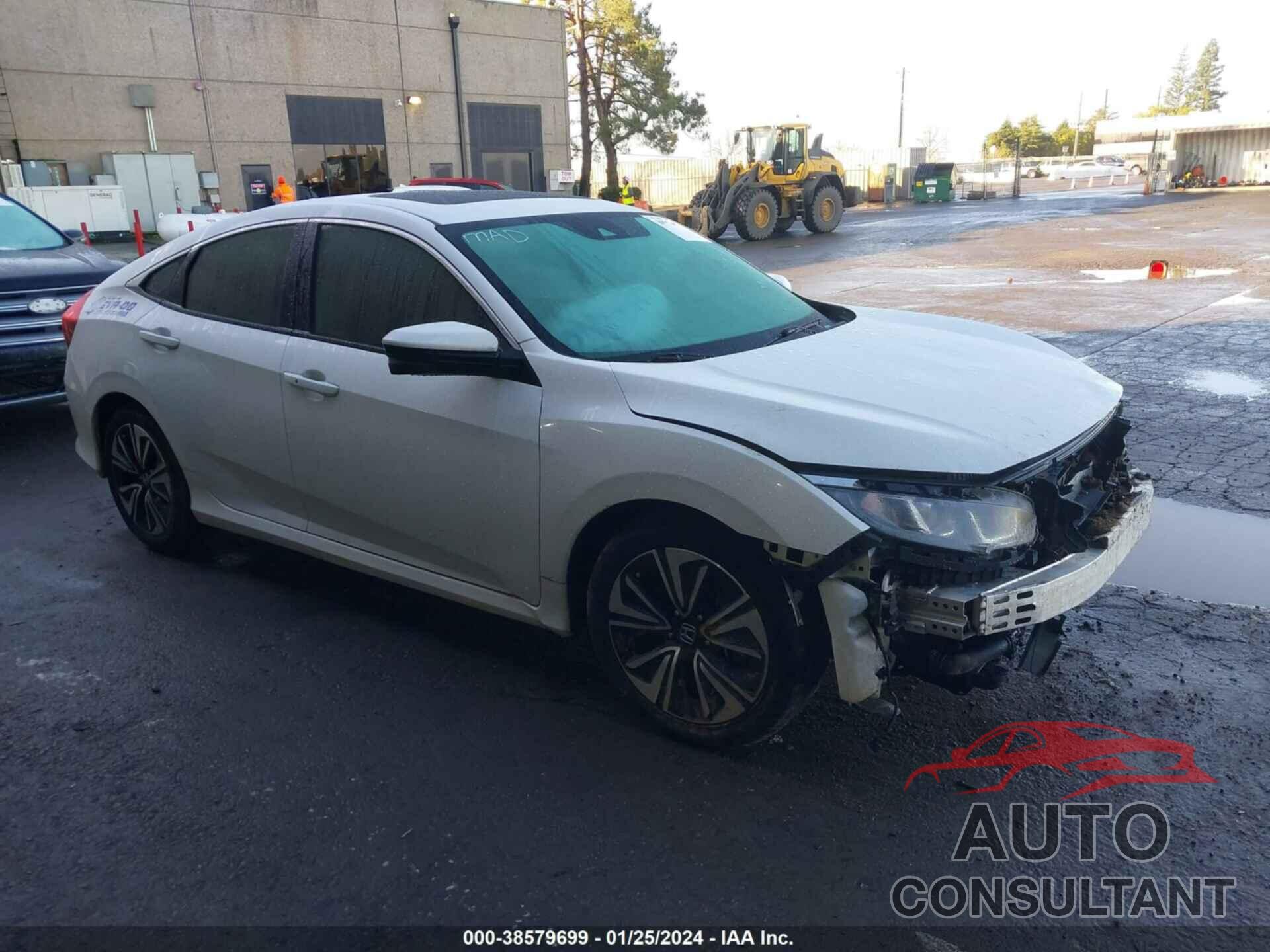 HONDA CIVIC 2018 - JHMFC1F40JX023237