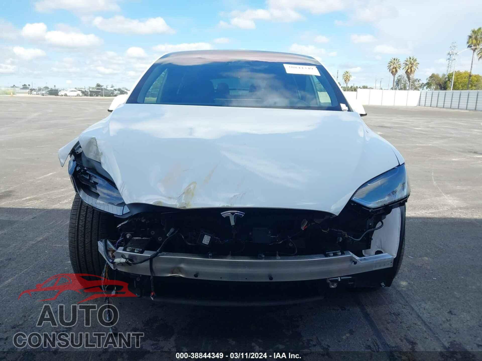 TESLA MODEL X 2024 - 7SAXCBE55RF438648