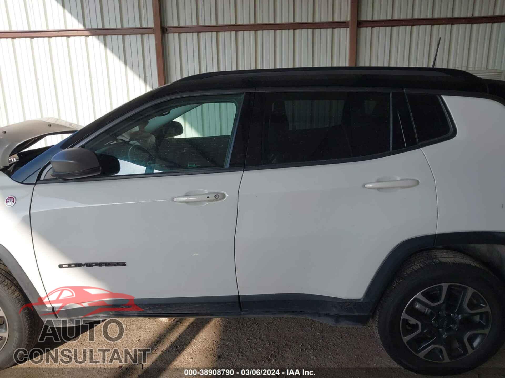 JEEP COMPASS 2019 - 3C4NJDDB7KT805697