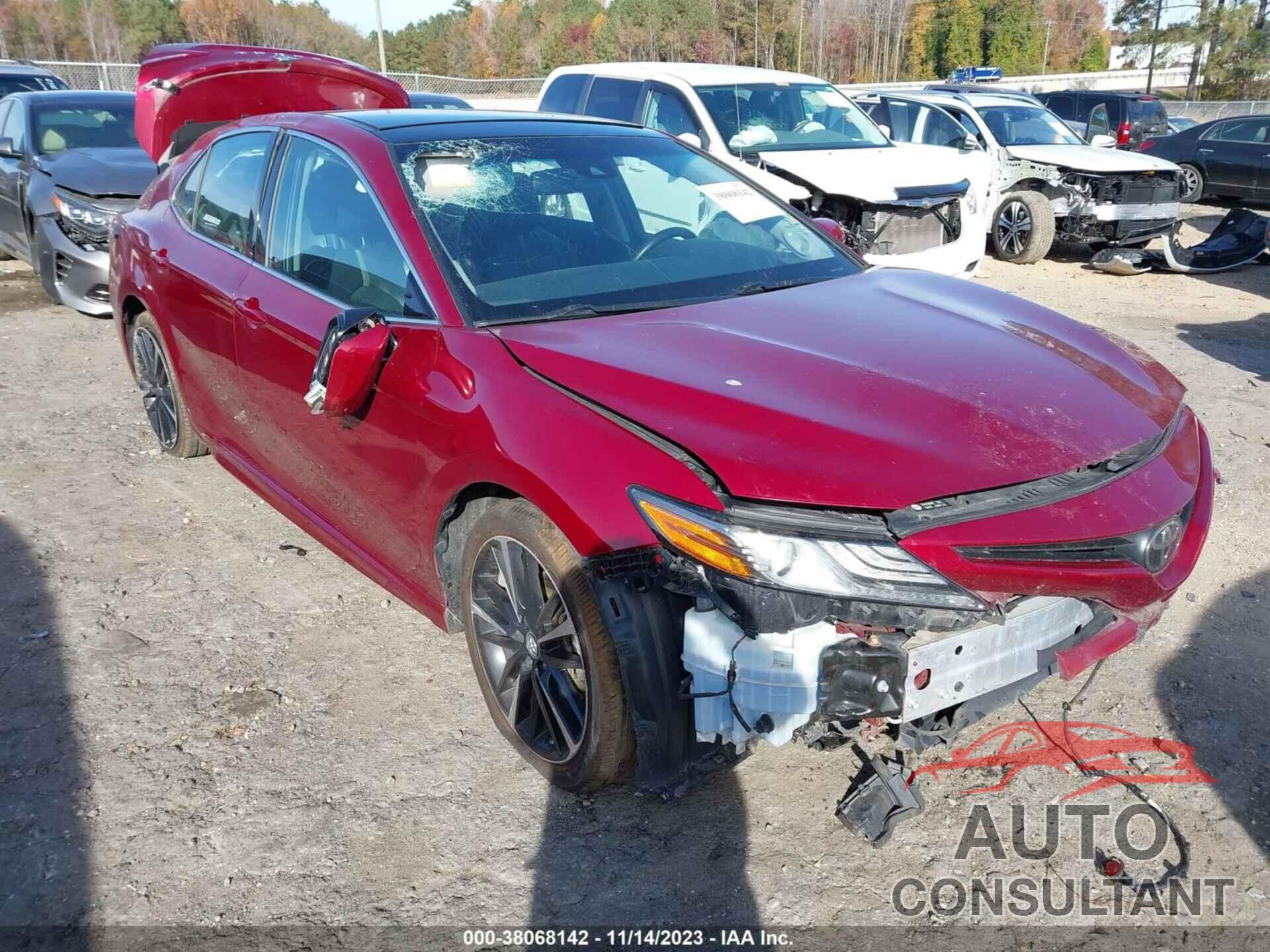TOYOTA CAMRY 2018 - 4T1B61HK1JU503707