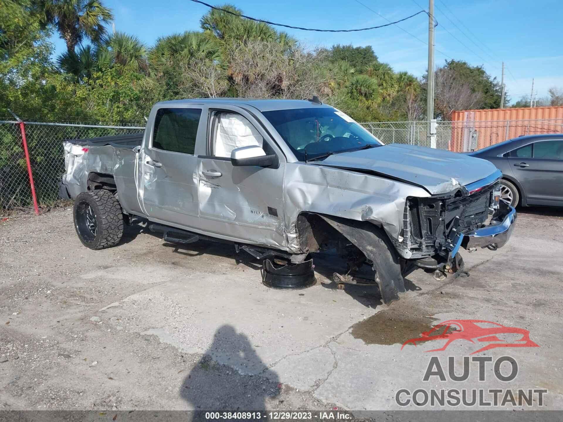 CHEVROLET SILVERADO 1500 2017 - 3GCUKREC5HG352811