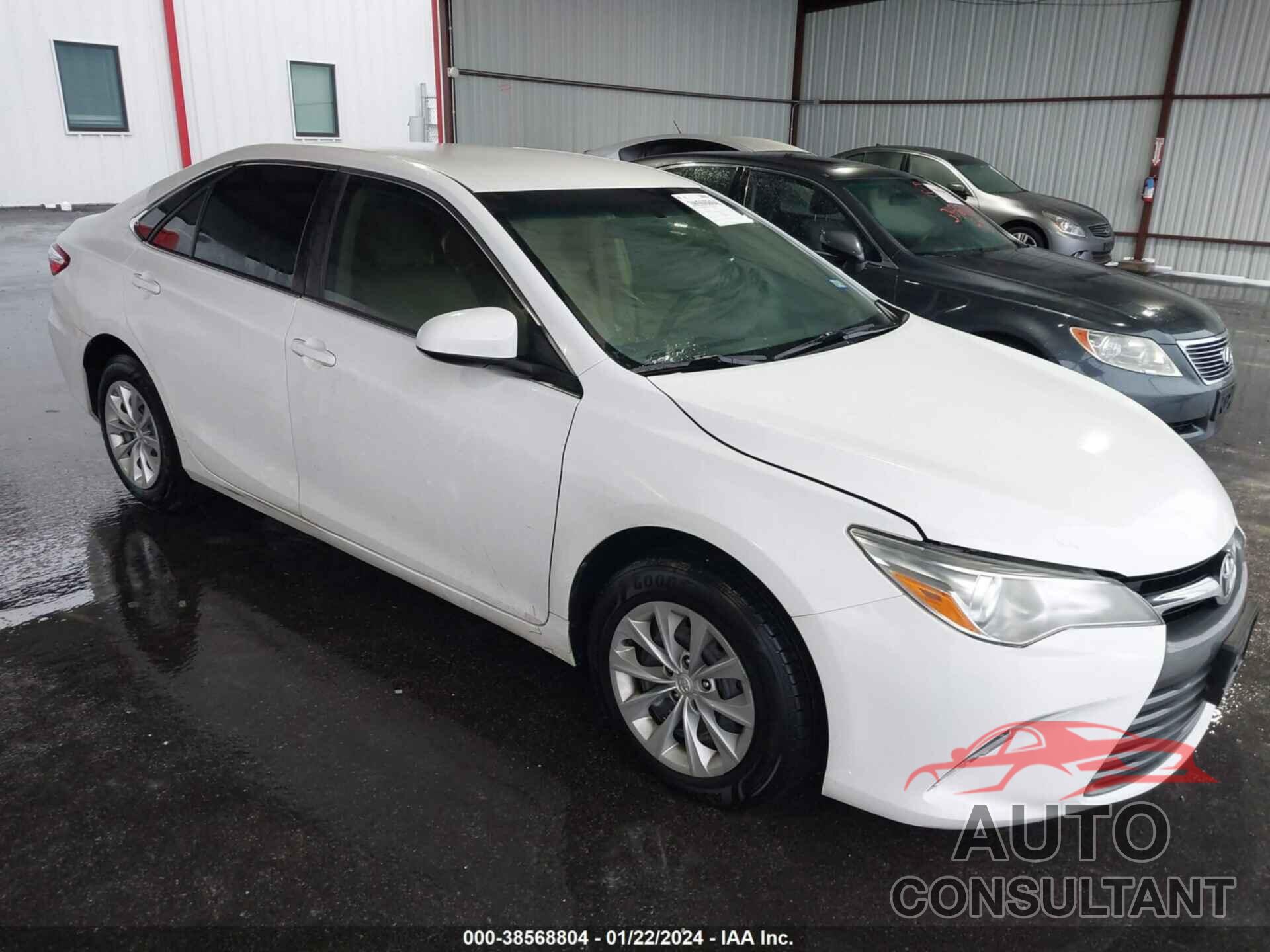 TOYOTA CAMRY 2016 - 4T4BF1FK2GR544199