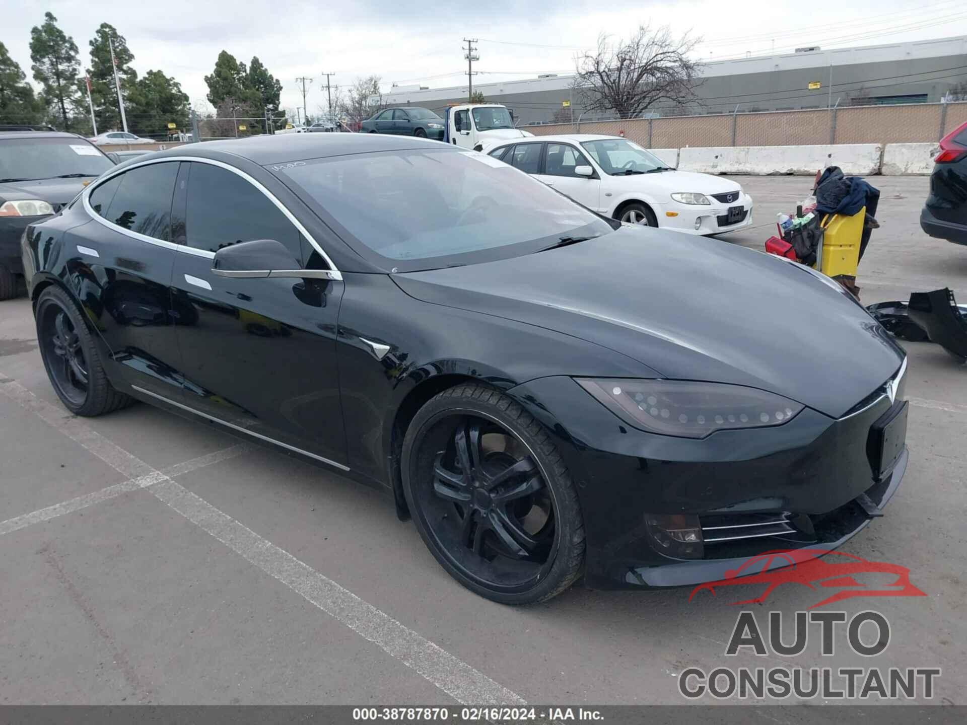 TESLA MODEL S 2018 - 5YJSA1E27JF294943