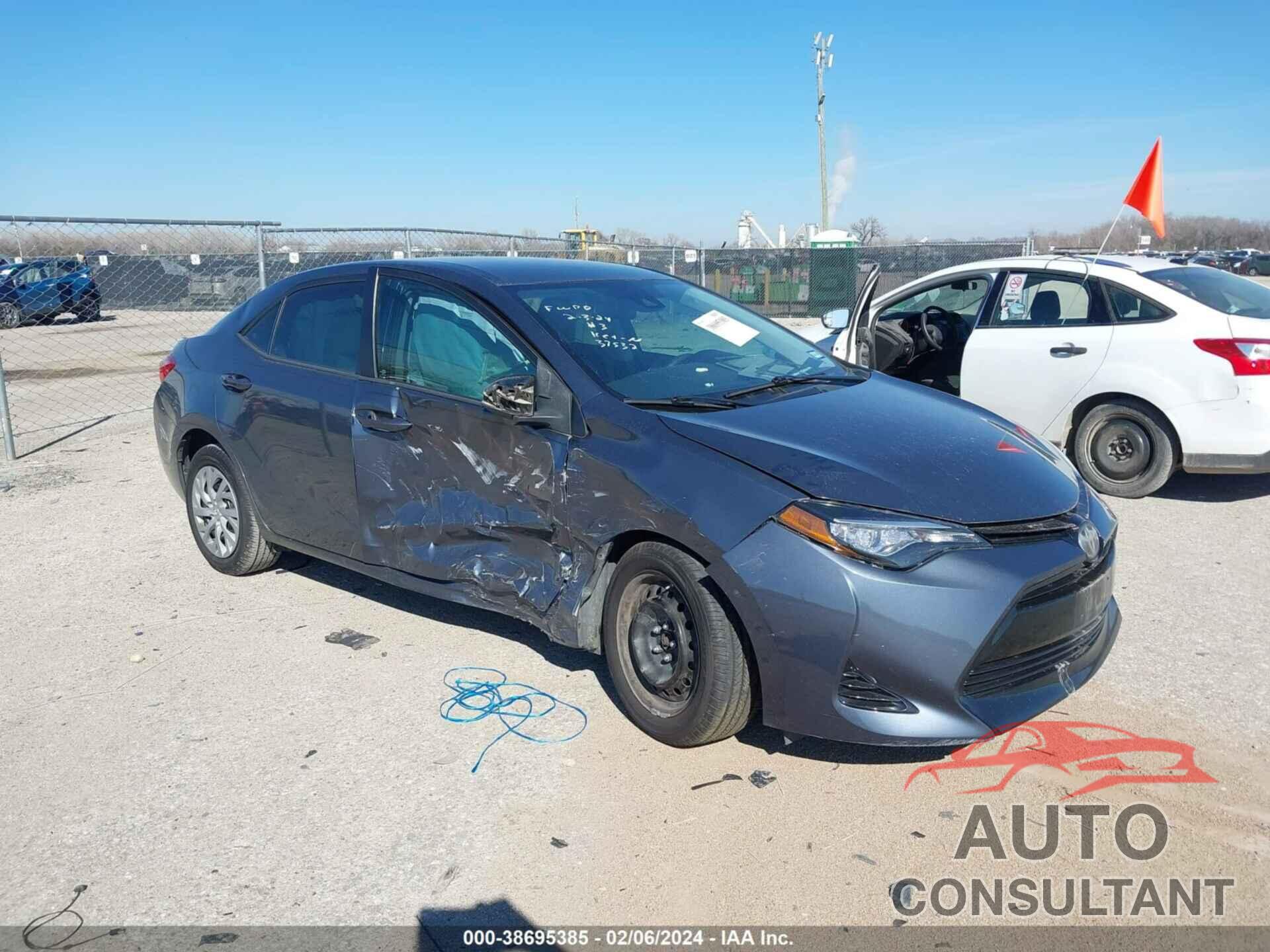 TOYOTA COROLLA 2017 - 5YFBURHE7HP609573