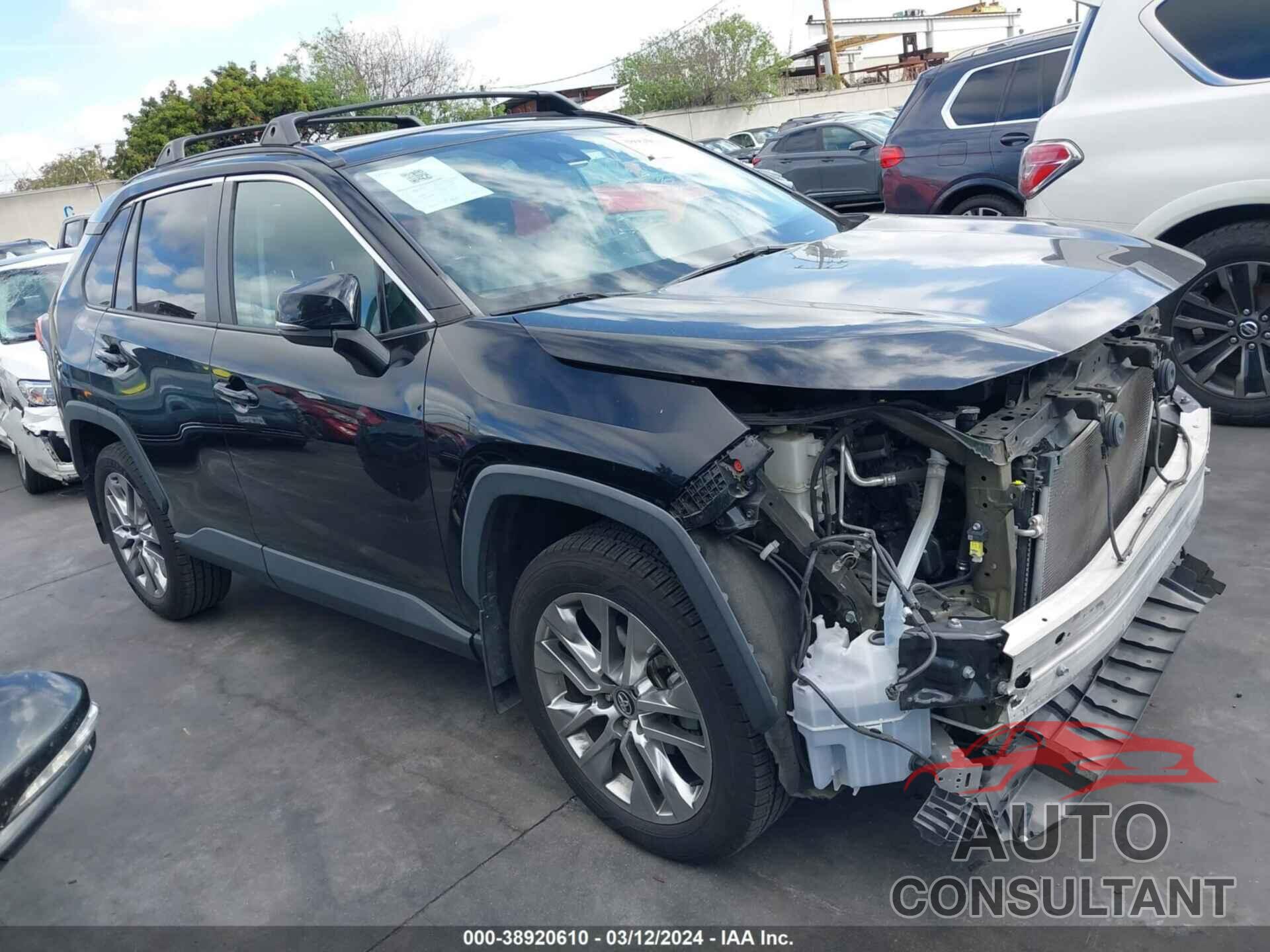 TOYOTA RAV4 2020 - 2T3C1RFV2LW061903