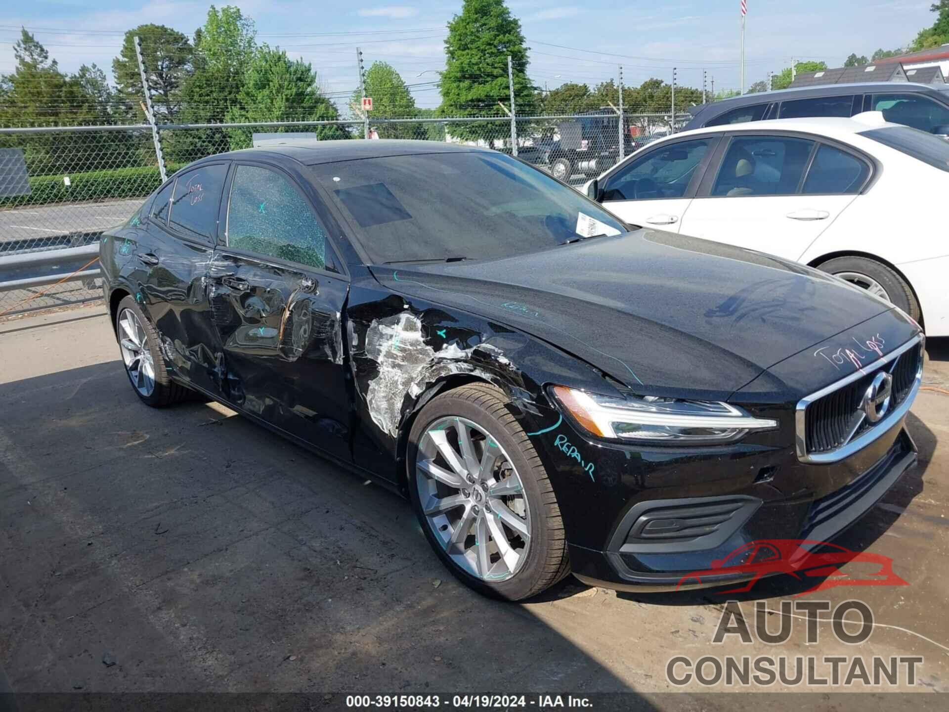 VOLVO S60 2019 - 7JR102FK6KG013517