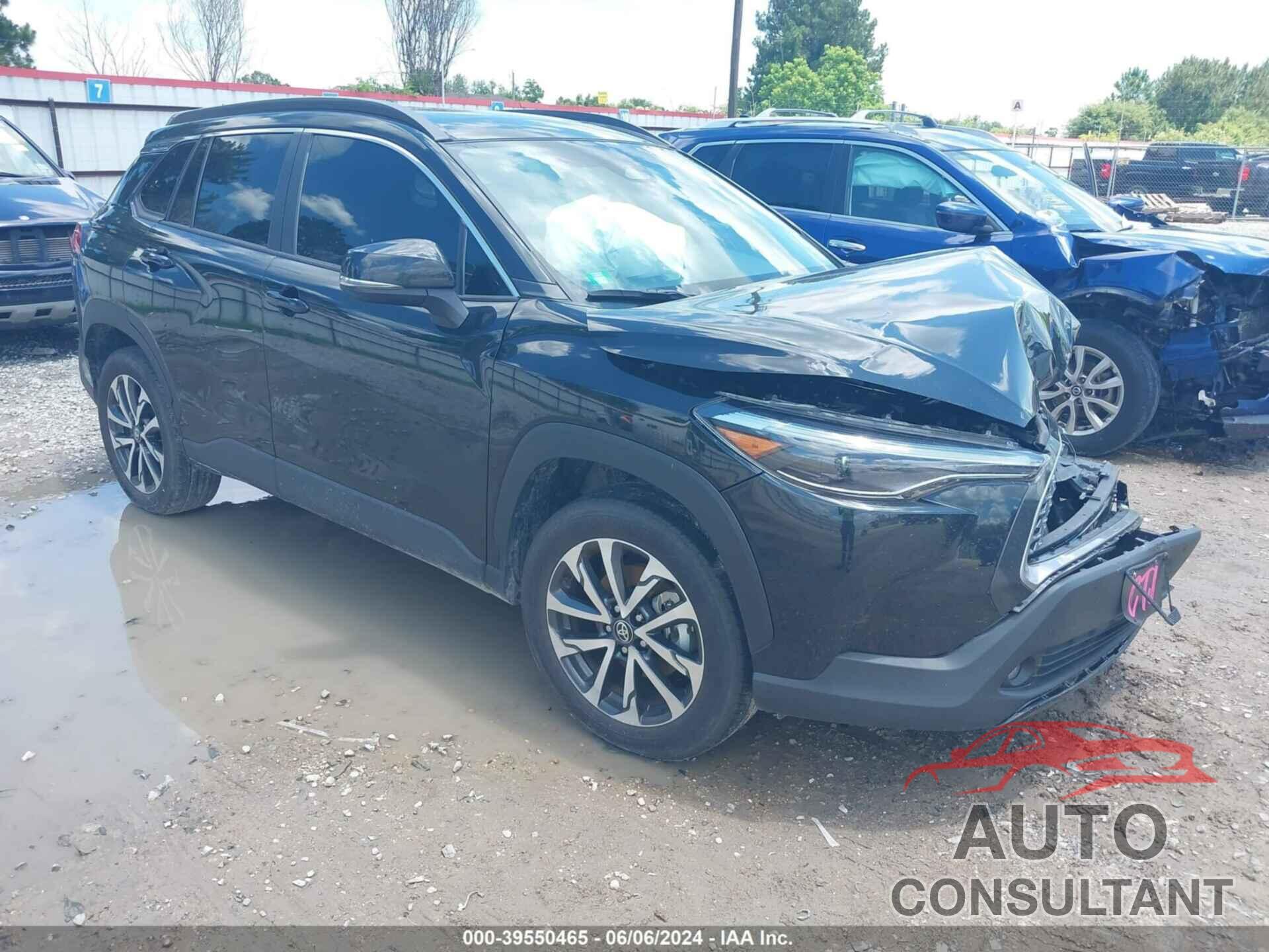TOYOTA COROLLA CROSS 2023 - 7MUDAAAG9PV060100