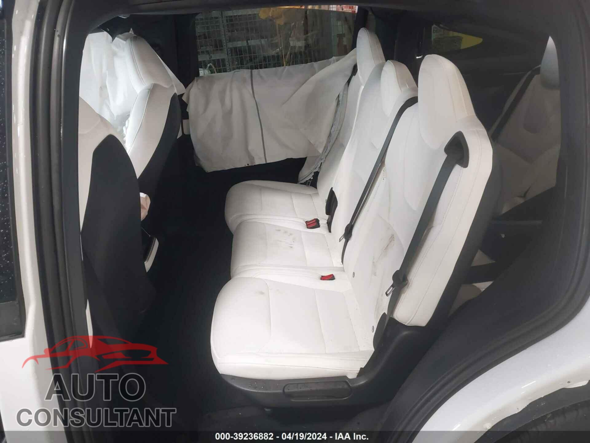 TESLA MODEL X 2024 - 7SAXCAE5XRF435299
