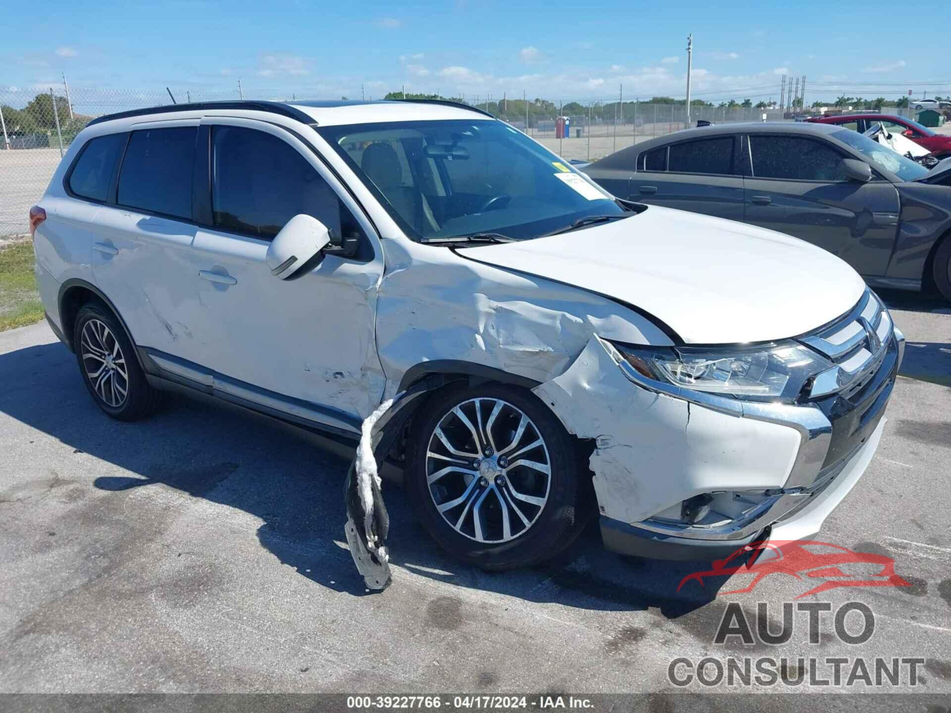MITSUBISHI OUTLANDER 2016 - JA4AD3A38GZ006955