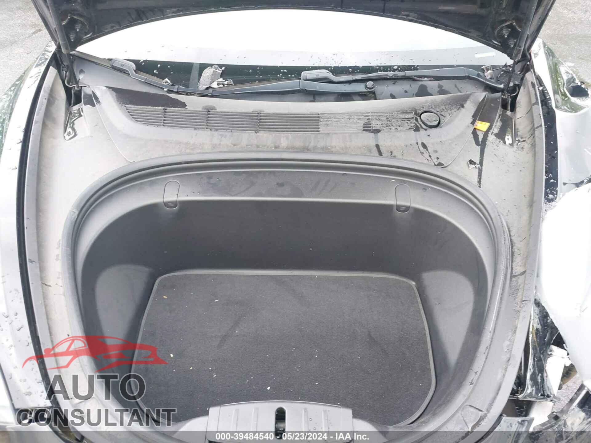 TESLA MODEL 3 2018 - 5YJ3E1EA5JF152770