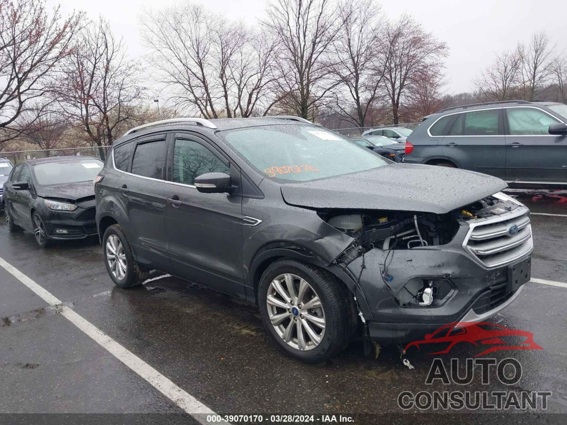 FORD ESCAPE 2017 - 1FMCU9J9XHUF09340