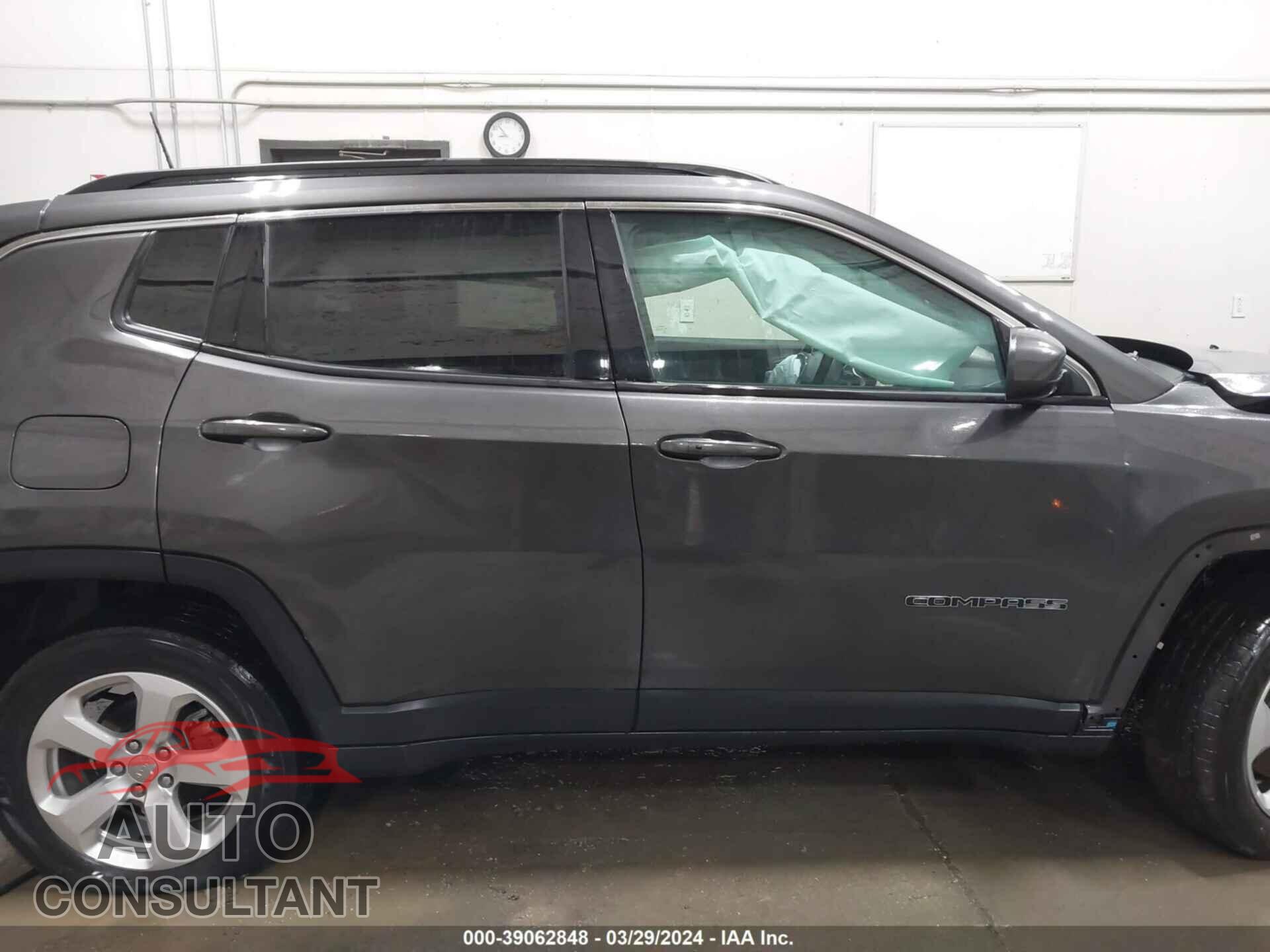JEEP COMPASS 2020 - 3C4NJDBB4LT229328