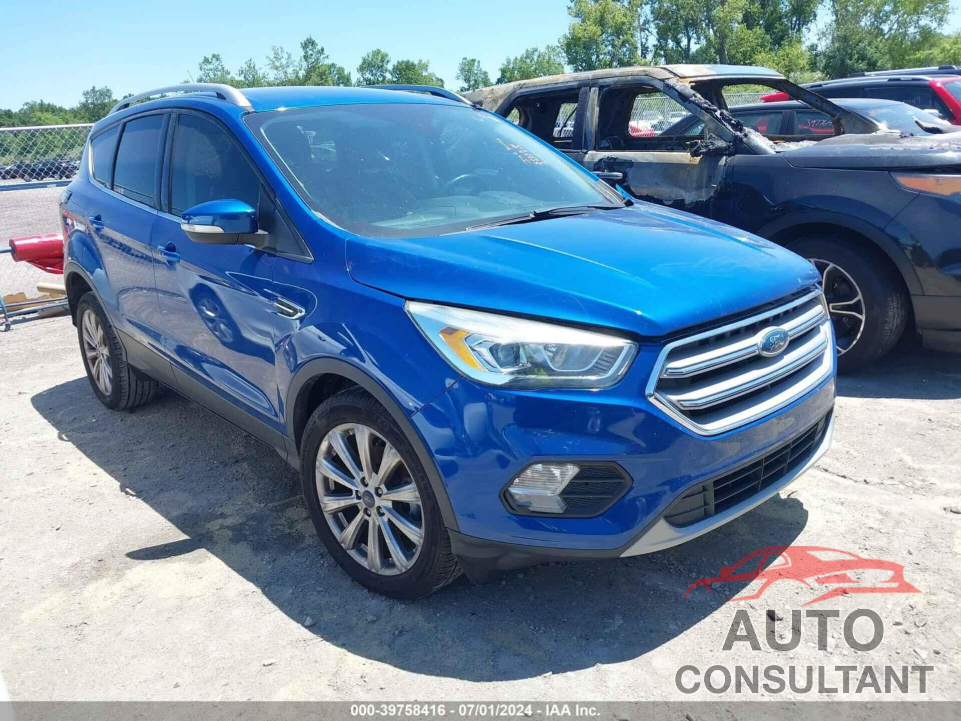 FORD ESCAPE 2017 - 1FMCU0JD8HUB77981