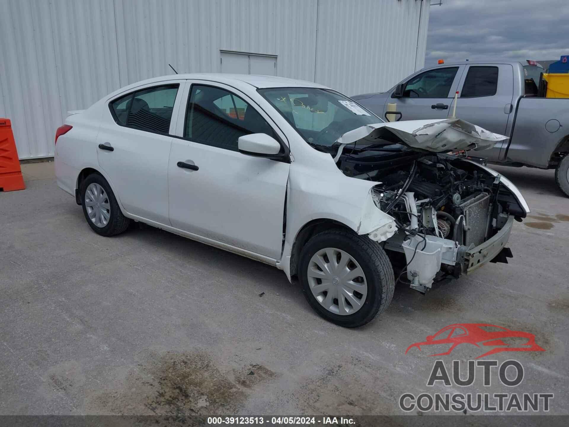 NISSAN VERSA 2017 - 3N1CN7AP4HL867020