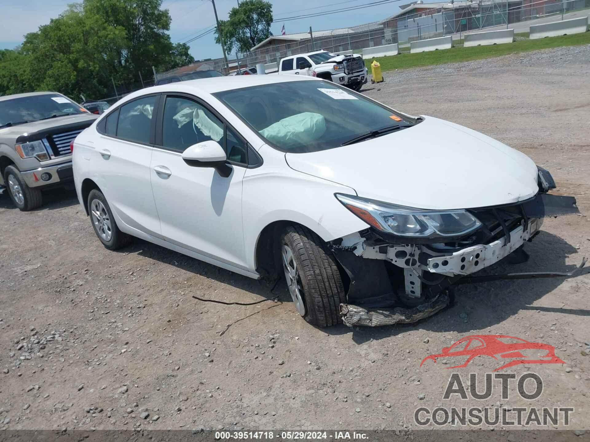 CHEVROLET CRUZE 2019 - 1G1BC5SM3K7119256