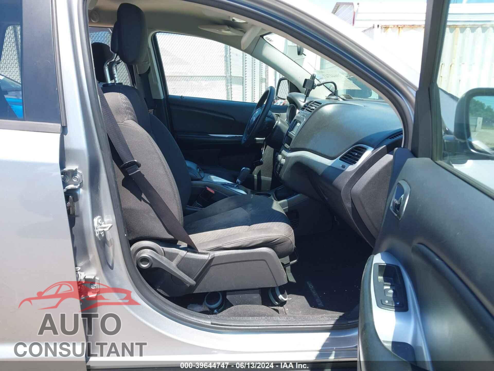 DODGE JOURNEY 2017 - 3C4PDCBGXHT589300