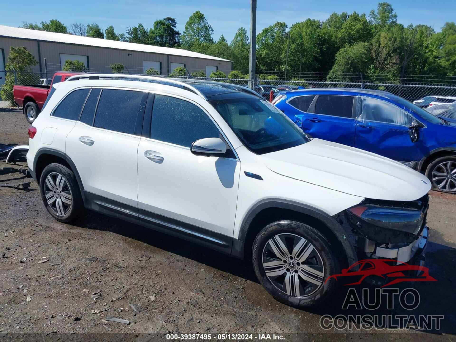 MERCEDES-BENZ EQB 300 SUV 2022 - W1N9M0KB1NN012199