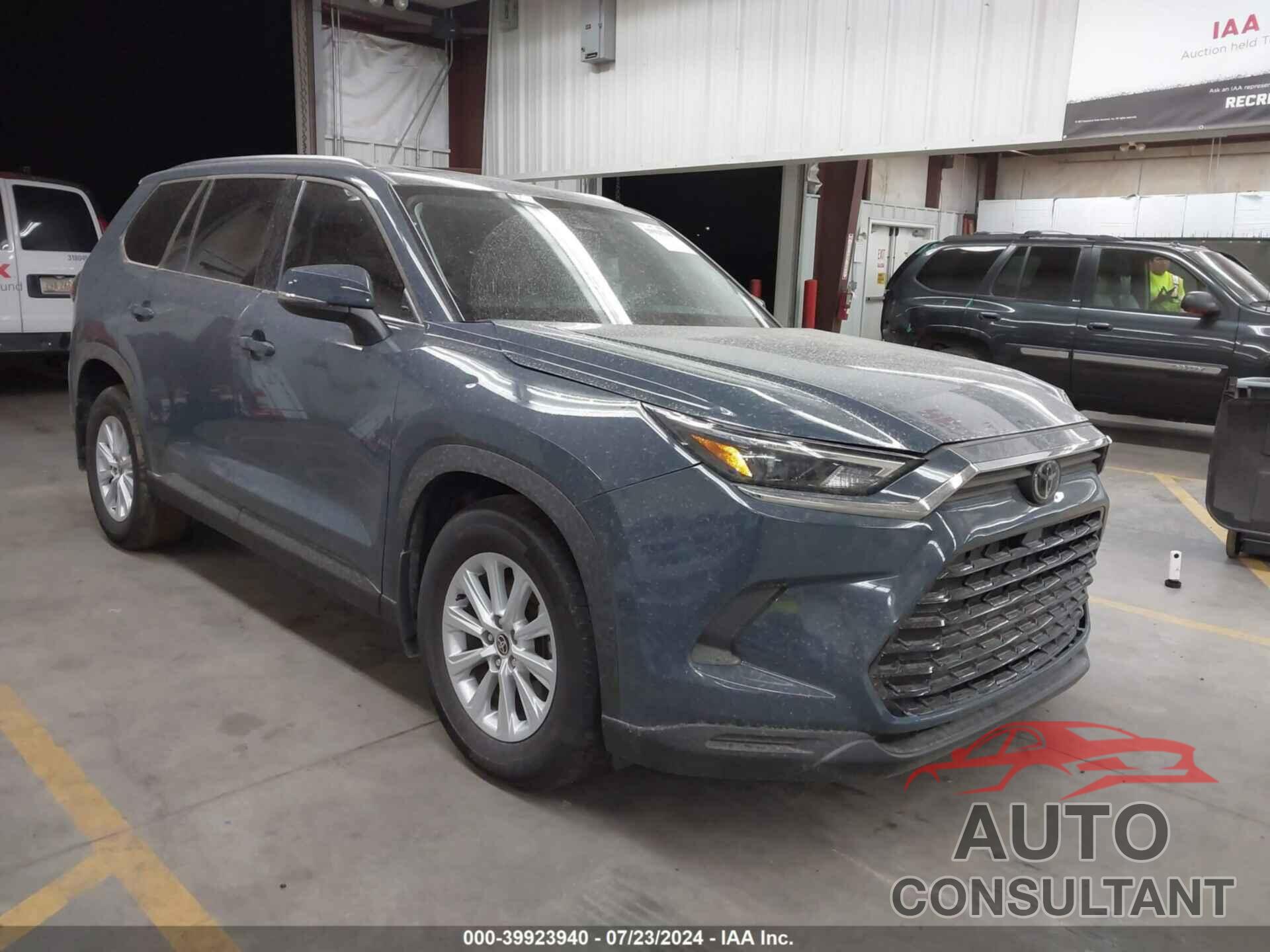 TOYOTA GRAND HIGHLANDER 2024 - 5TDAAAA51RS002013