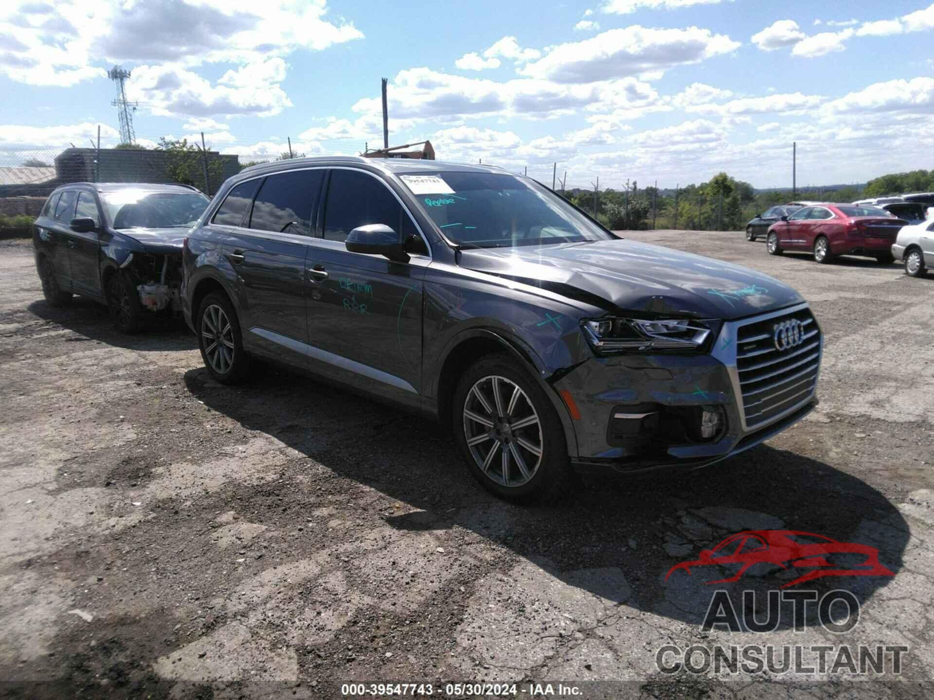 AUDI Q7 2018 - WA1VAAF74JD040504