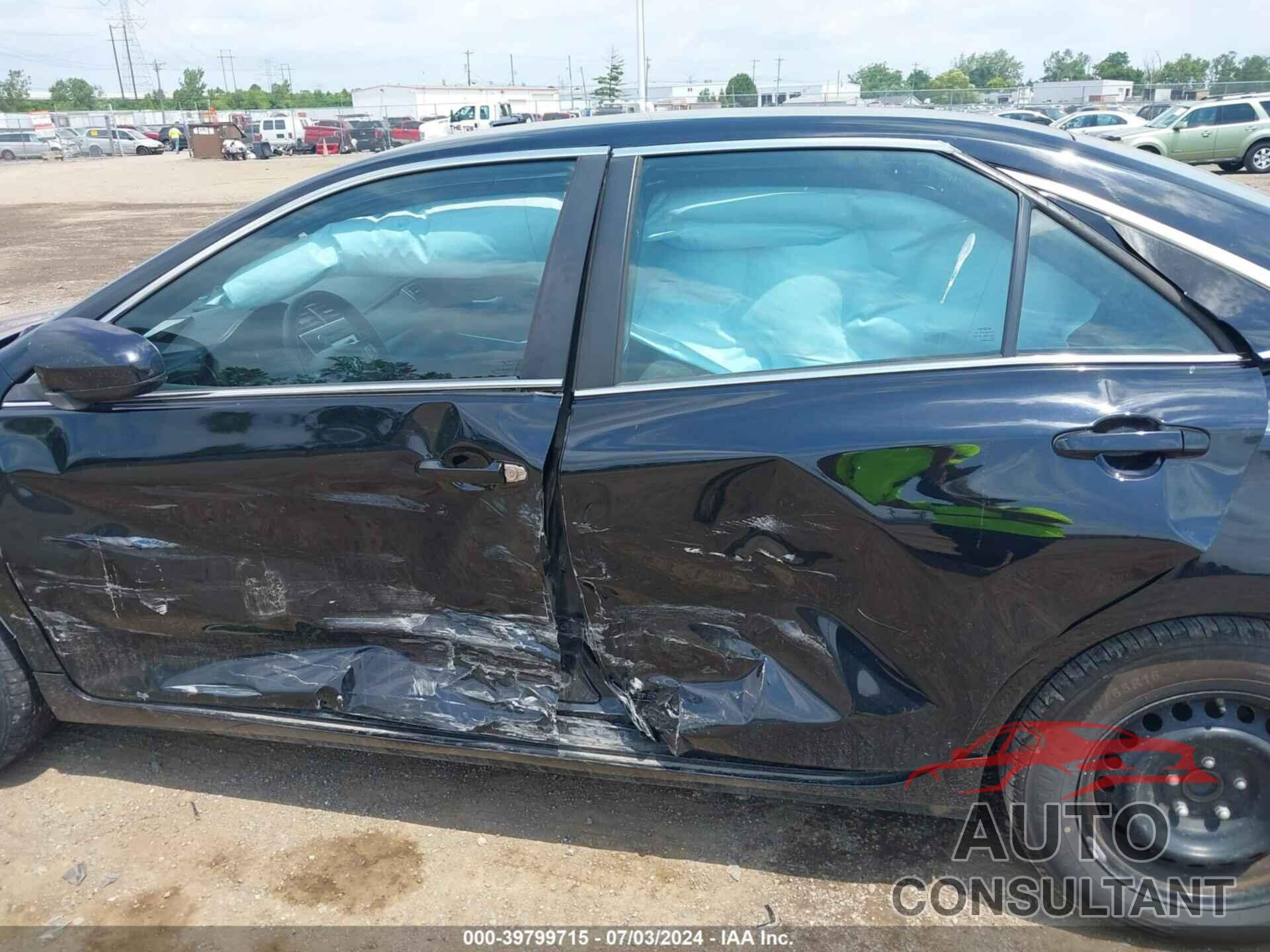 TOYOTA CAMRY 2016 - 4T4BF1FK1GR582300