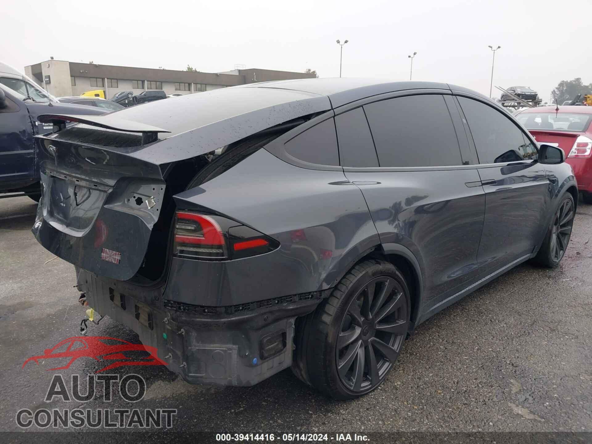 TESLA MODEL X 2023 - 7SAXCBE68PF373378