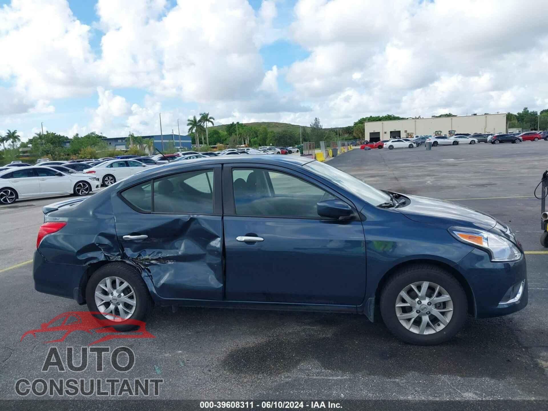 NISSAN VERSA 2017 - 3N1CN7AP1HL805252