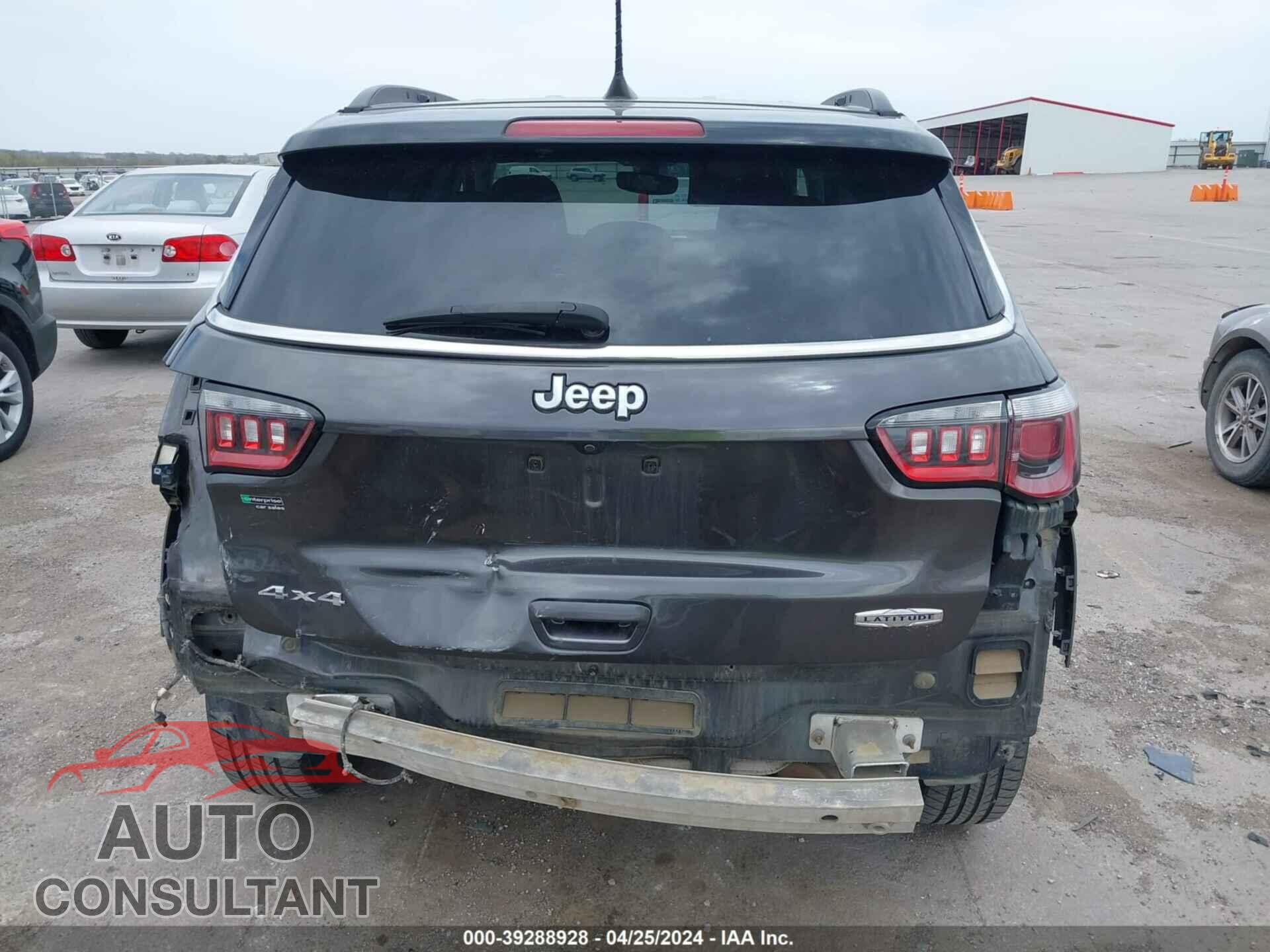 JEEP COMPASS 2018 - 3C4NJDBB8JT142917