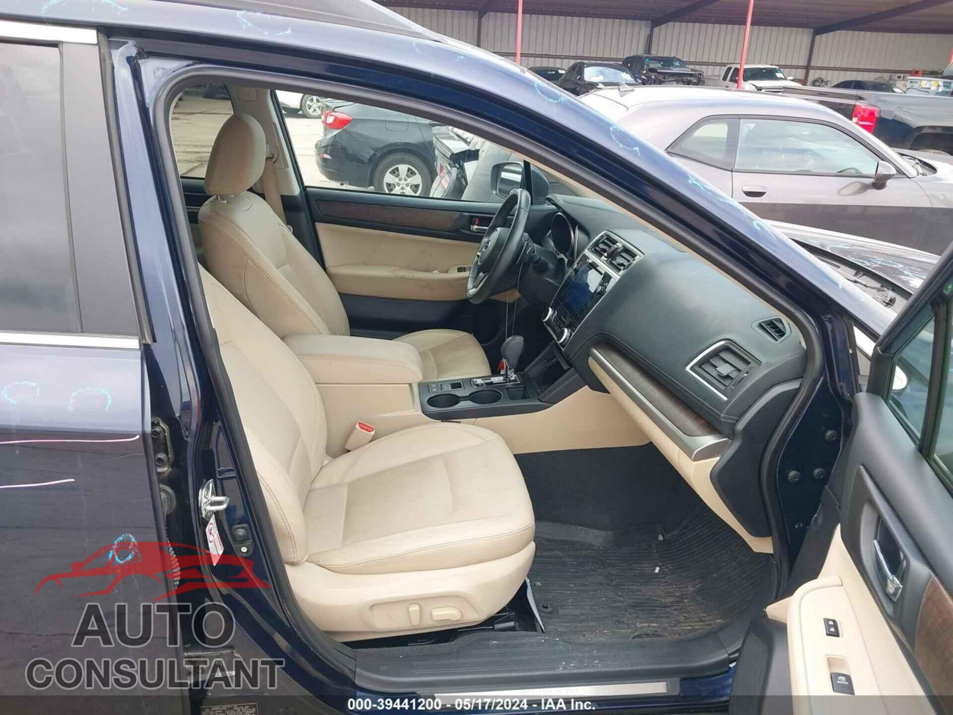SUBARU OUTBACK 2018 - 4S4BSANC2J3357946